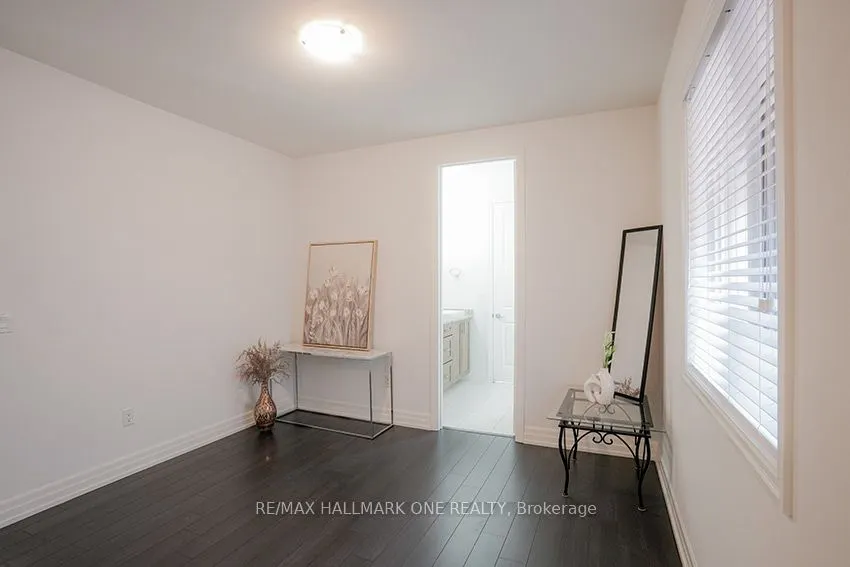 18 Frank Kelly Drive