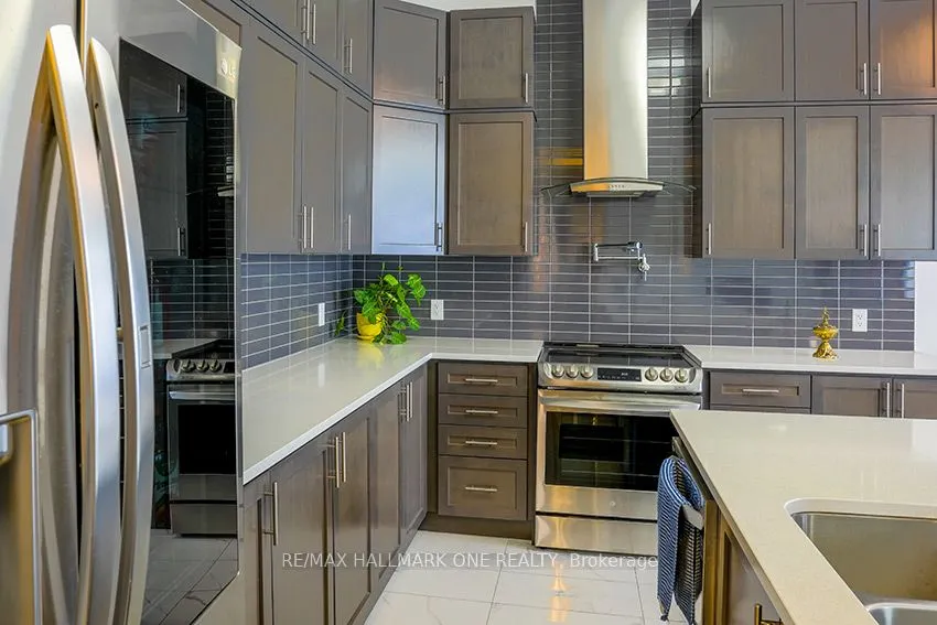 18 Frank Kelly Drive