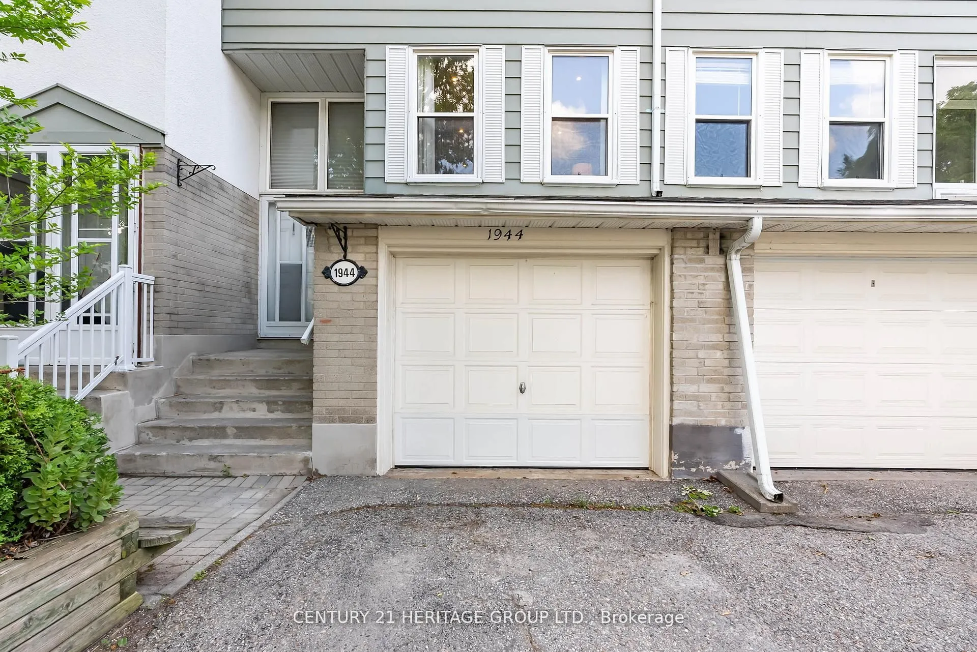1944 John Street, #135