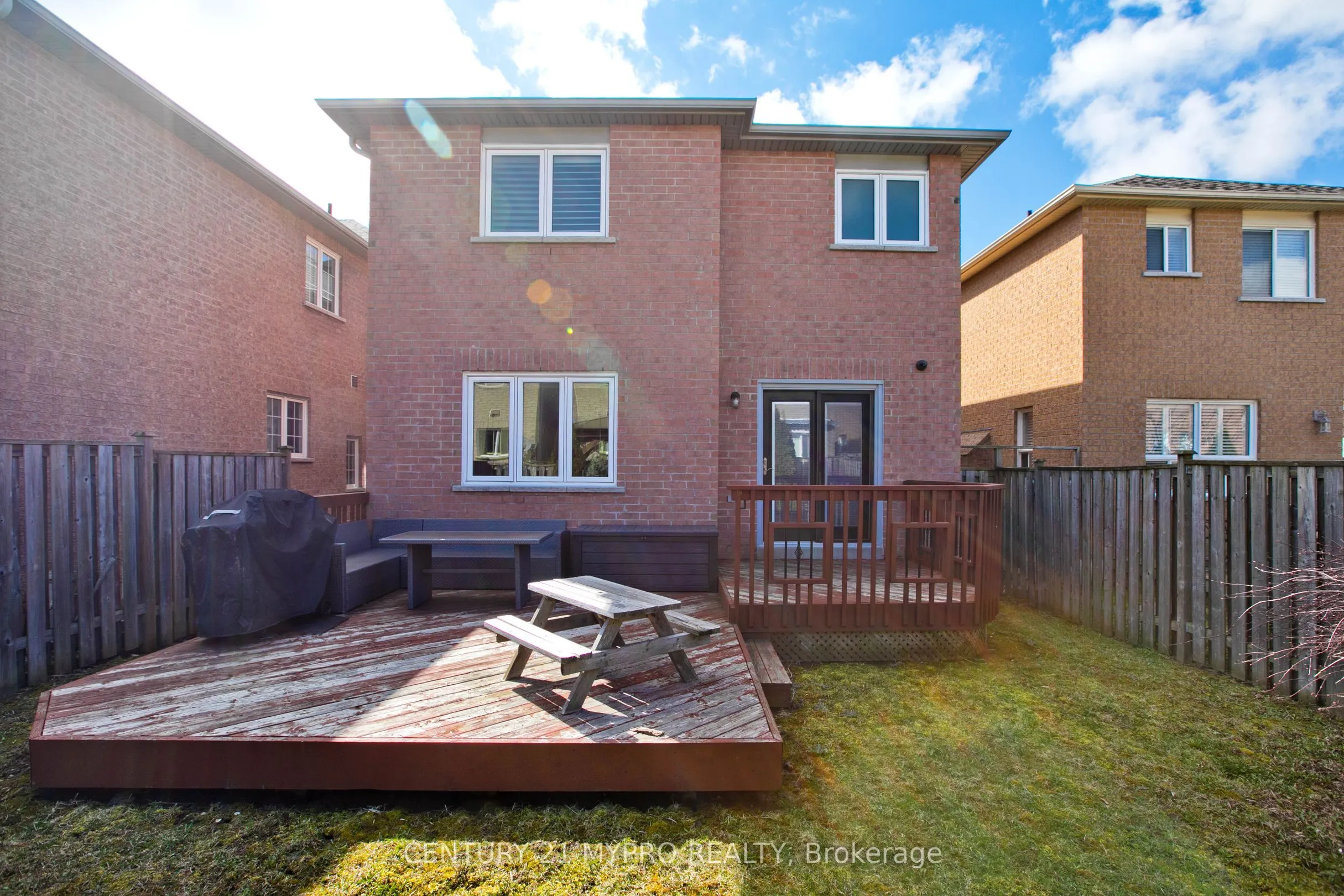 18 River Ridge Boulevard