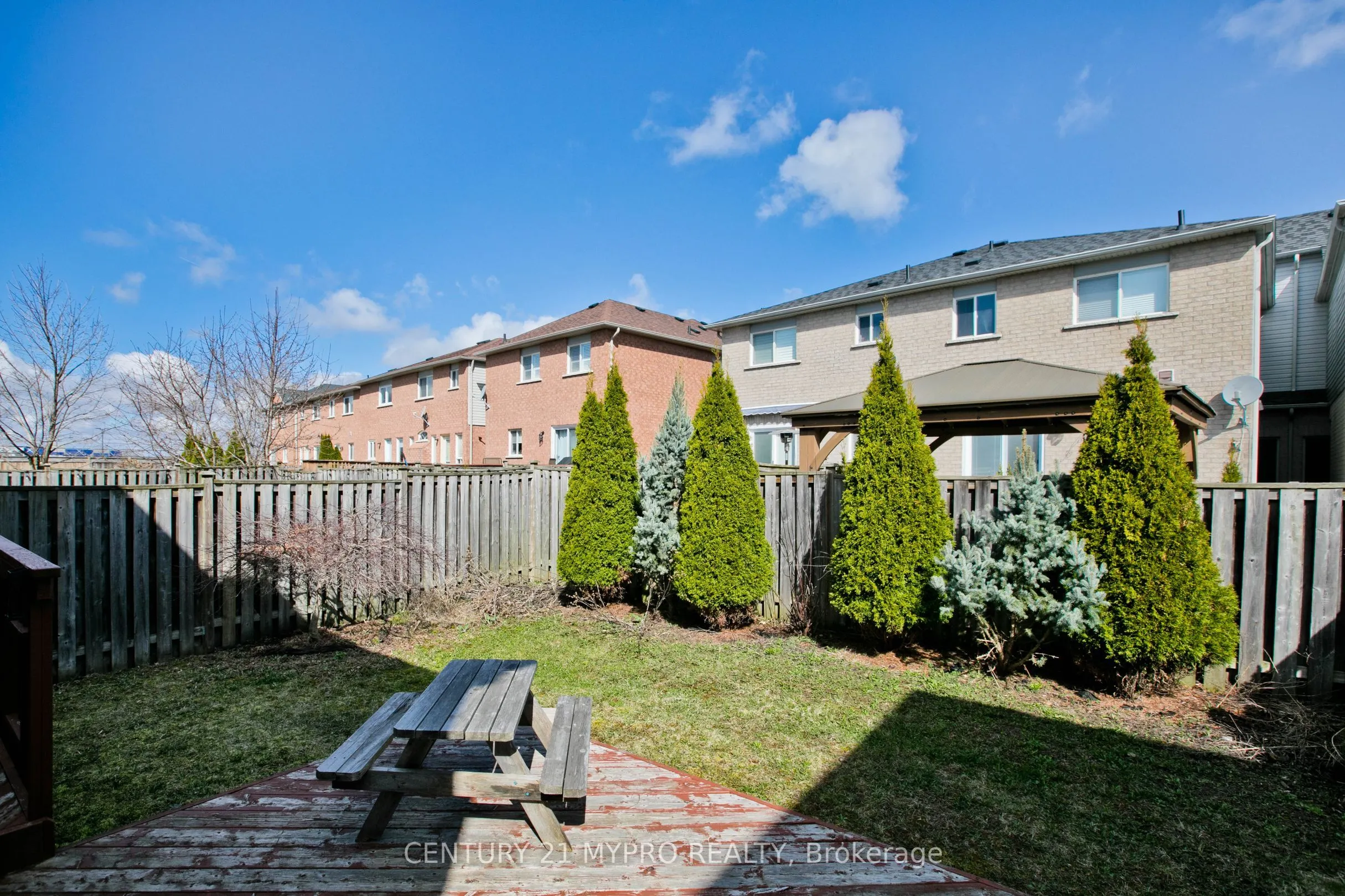18 River Ridge Boulevard