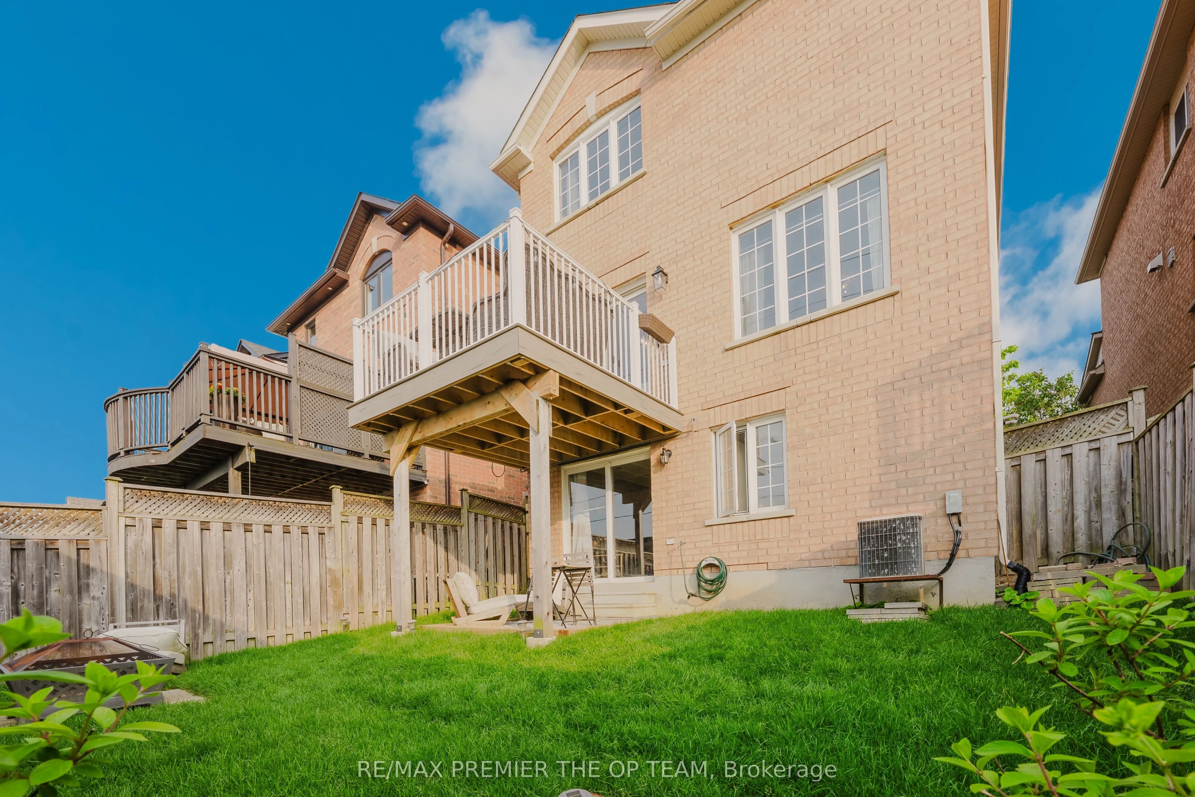 50 Beaverbrook Crescent