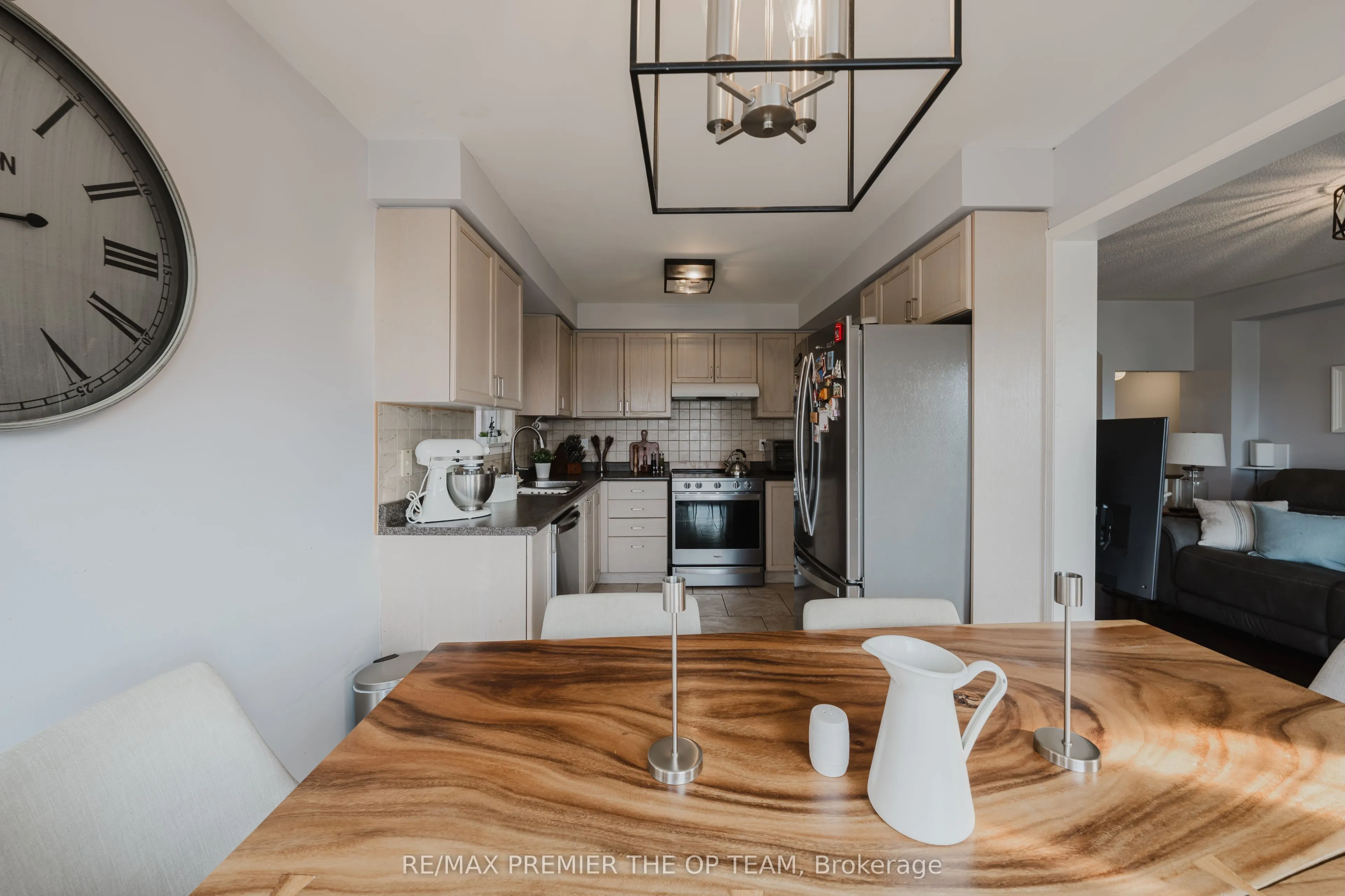 50 Beaverbrook Crescent