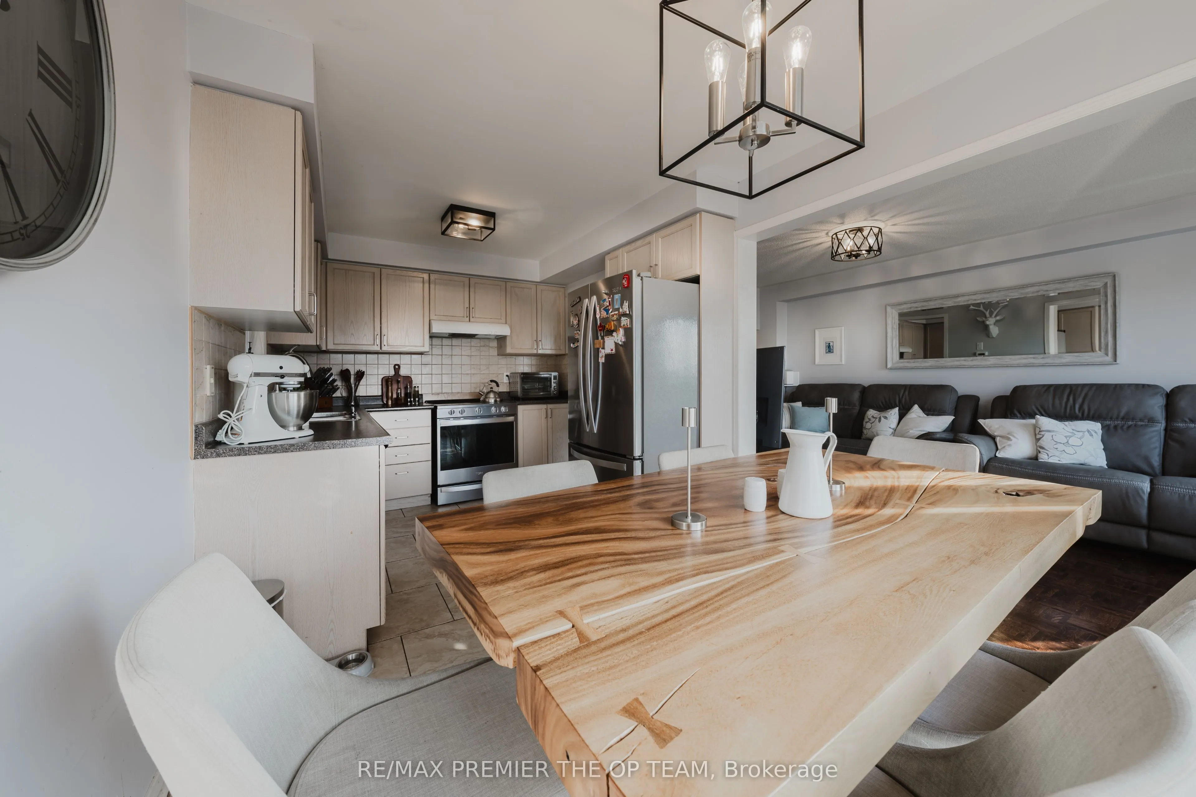 50 Beaverbrook Crescent