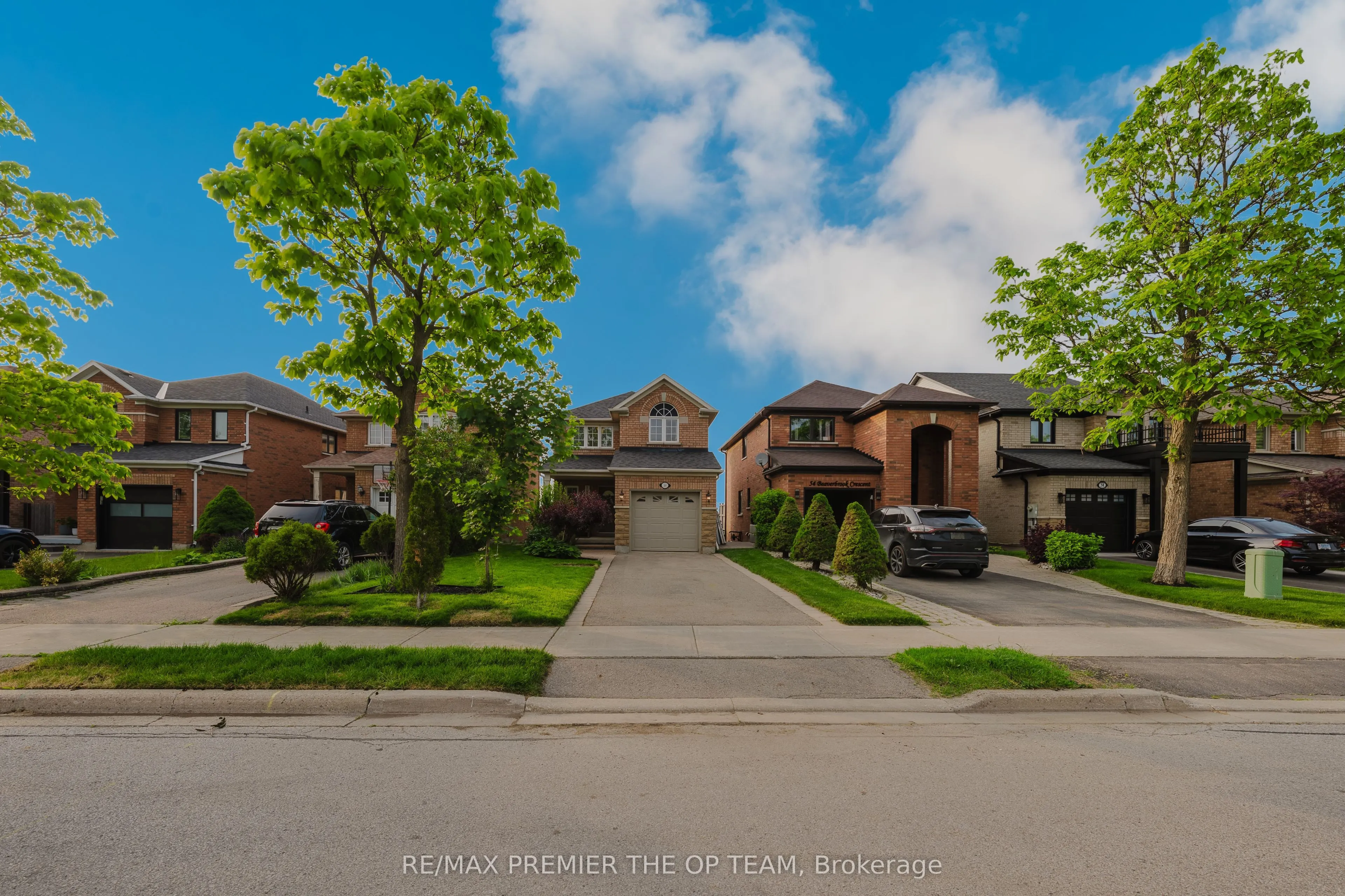 50 Beaverbrook Crescent