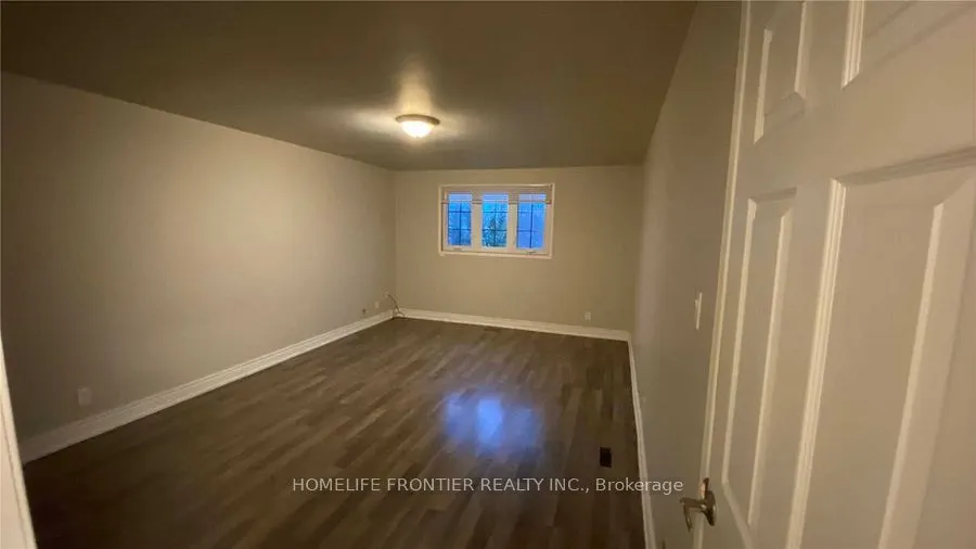 39 Camrose Drive
