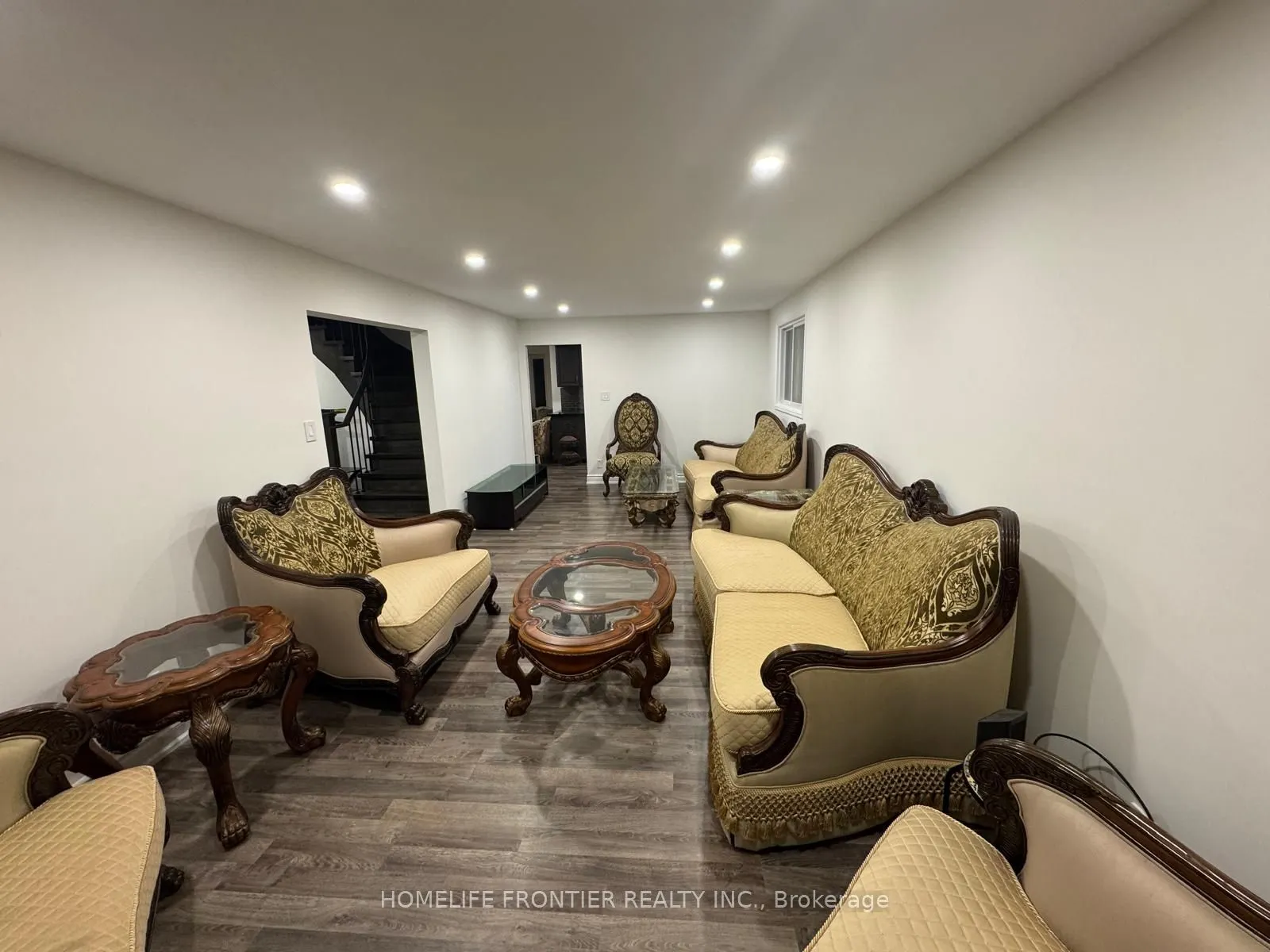 39 Camrose Drive