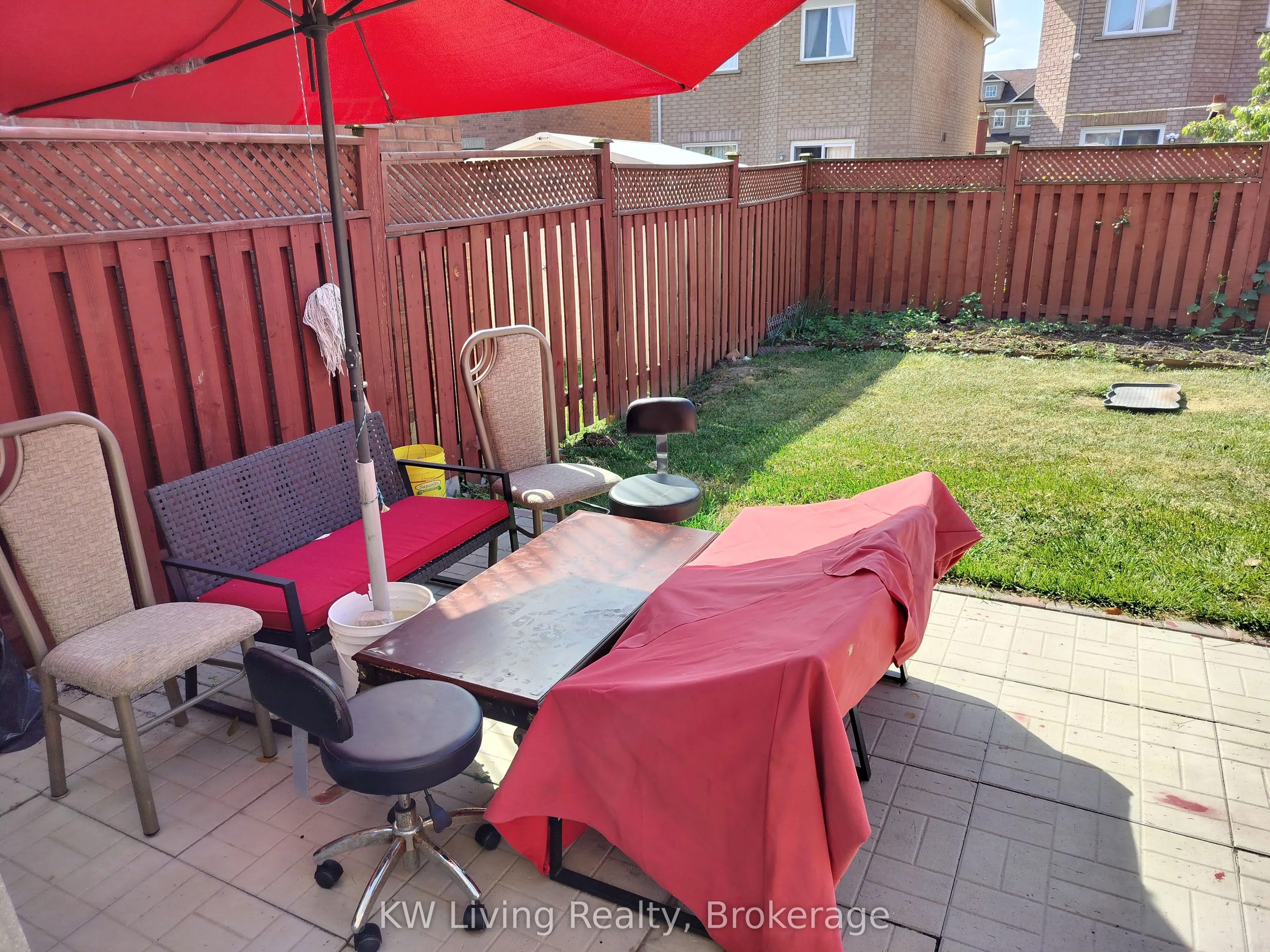 19 MacBride Crescent