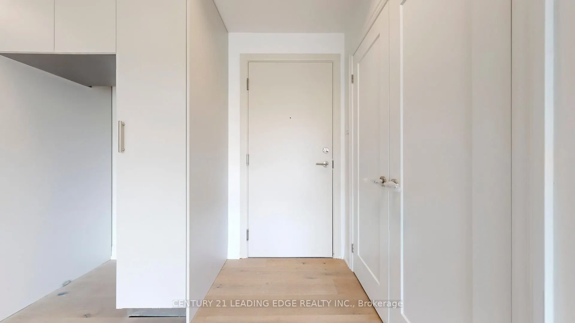 101 Cathedral High Street, #Ph30