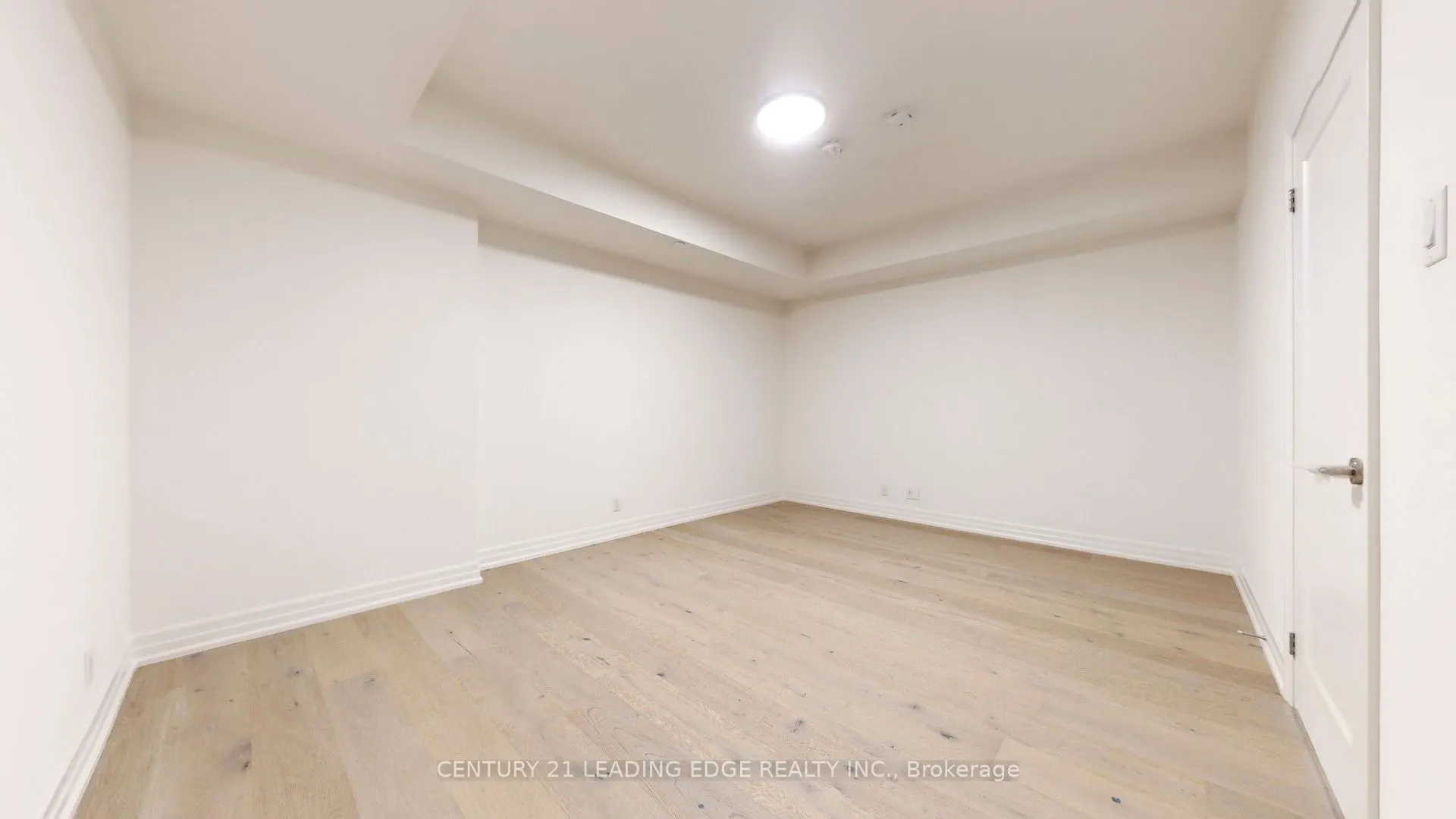 101 Cathedral High Street, #Ph30