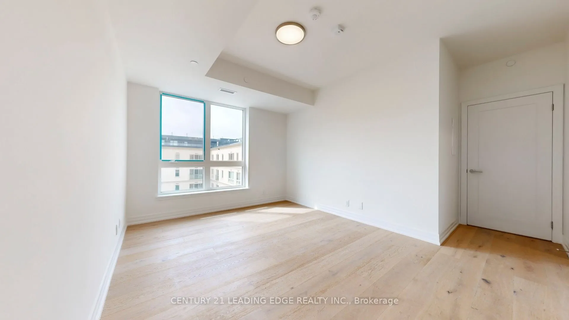 101 Cathedral High Street, #Ph30