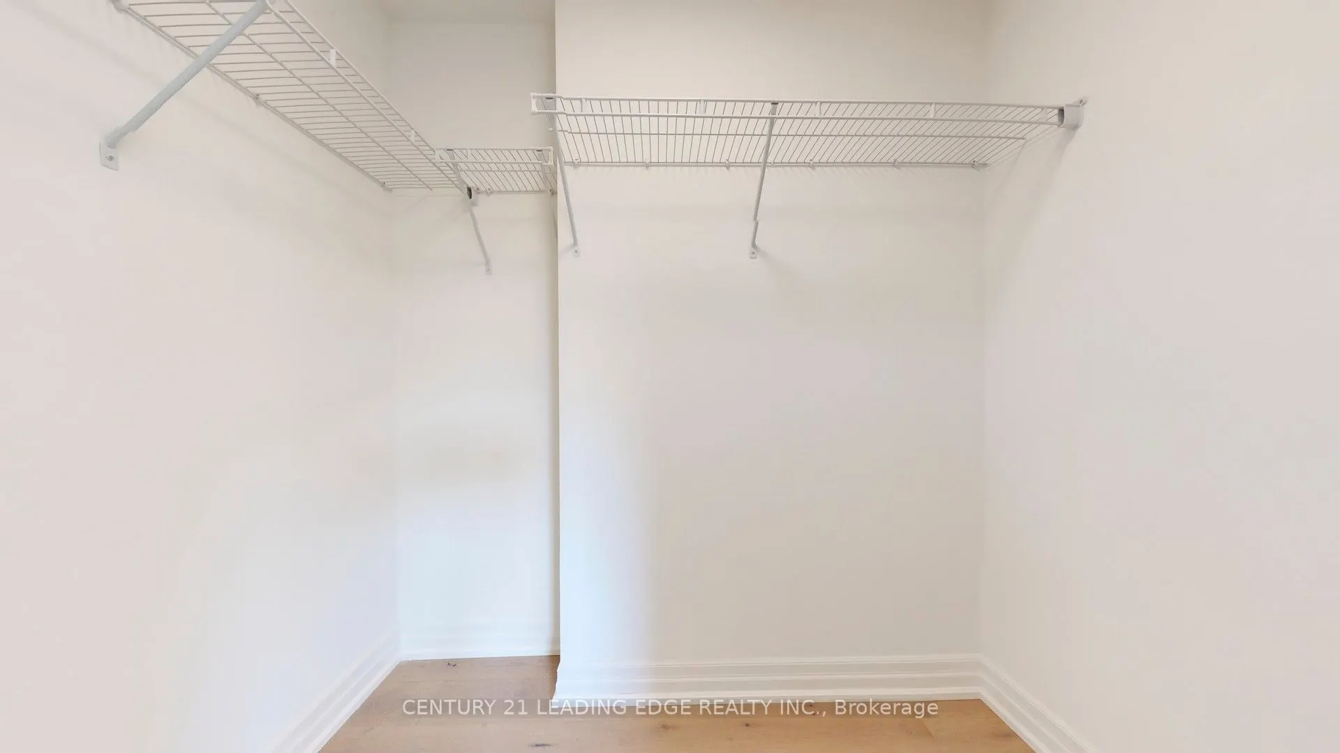 101 Cathedral High Street, #Ph30