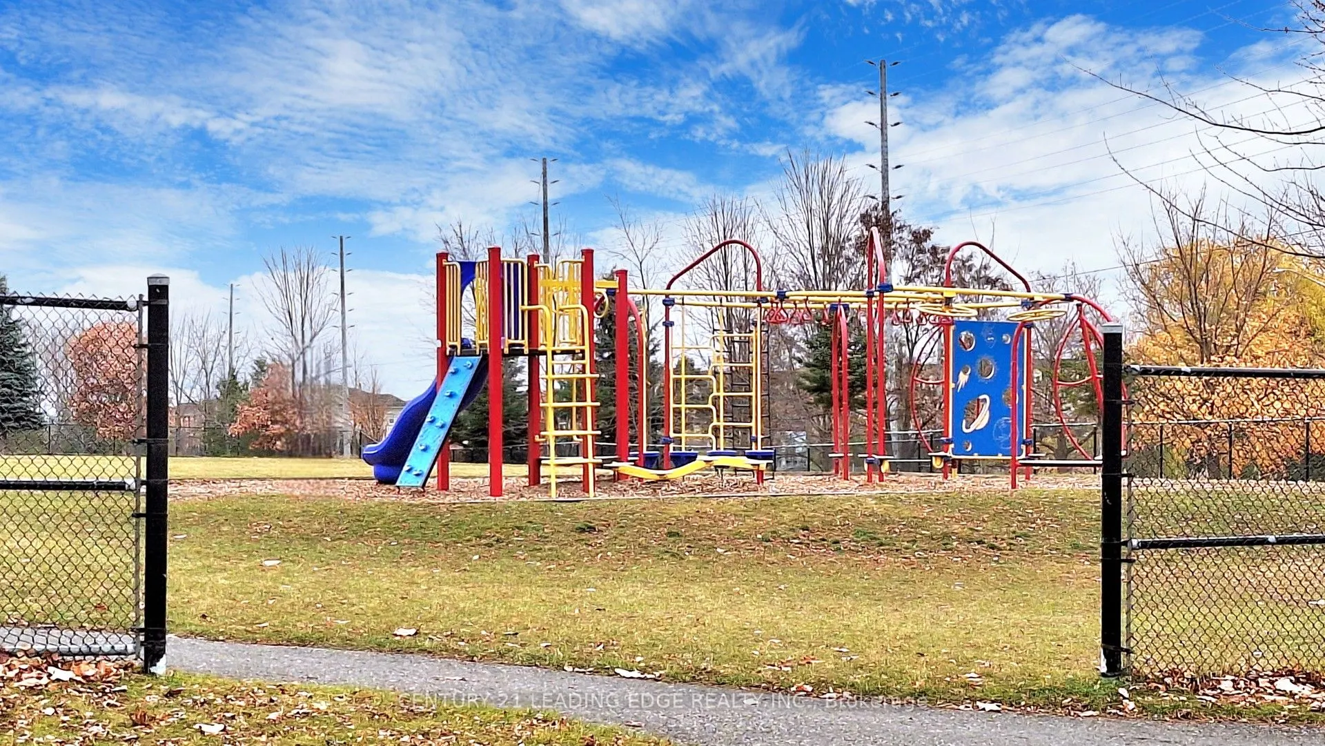 101 Cathedral High Street, #Ph30