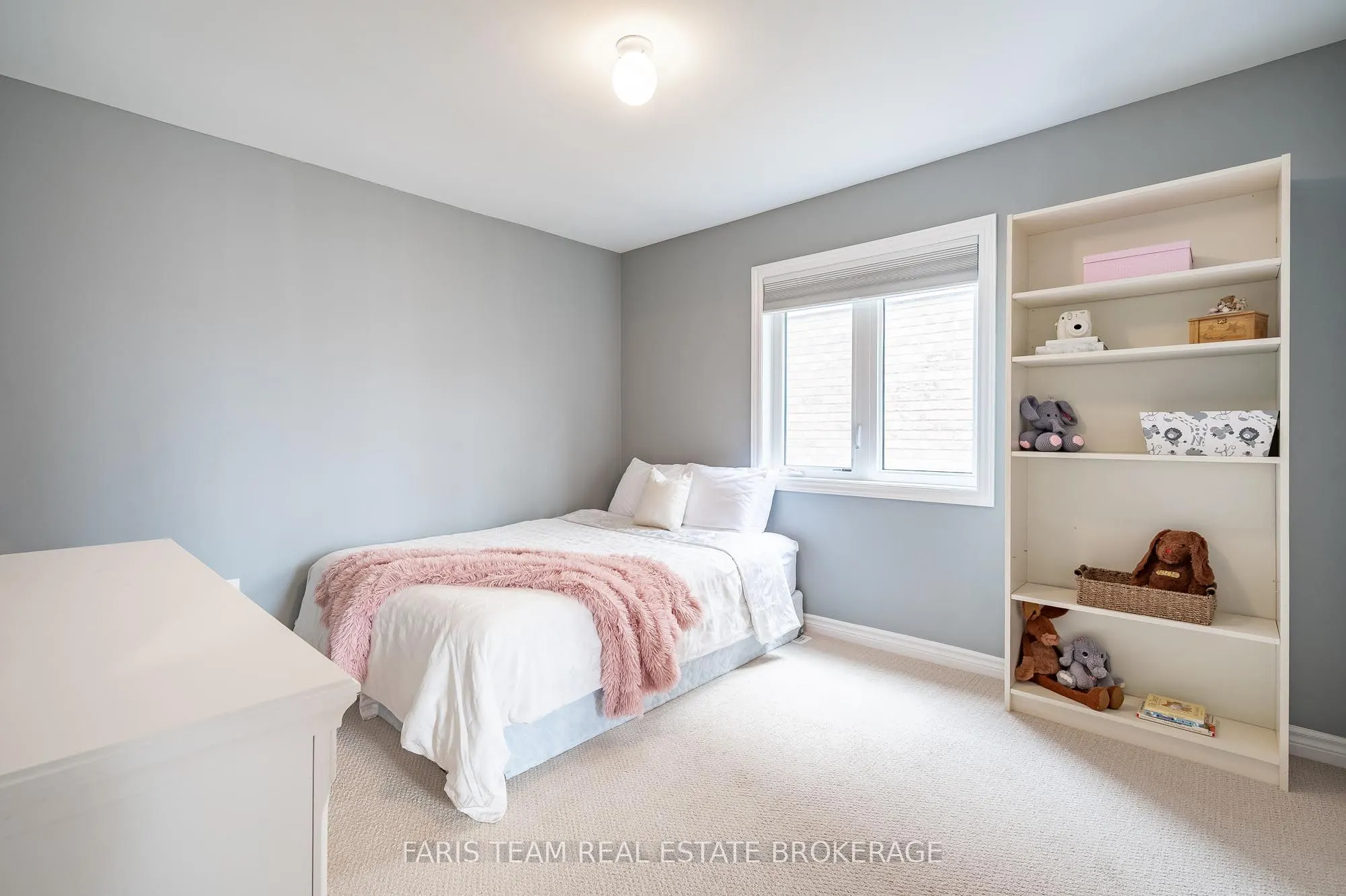 1464 Farrow Crescent