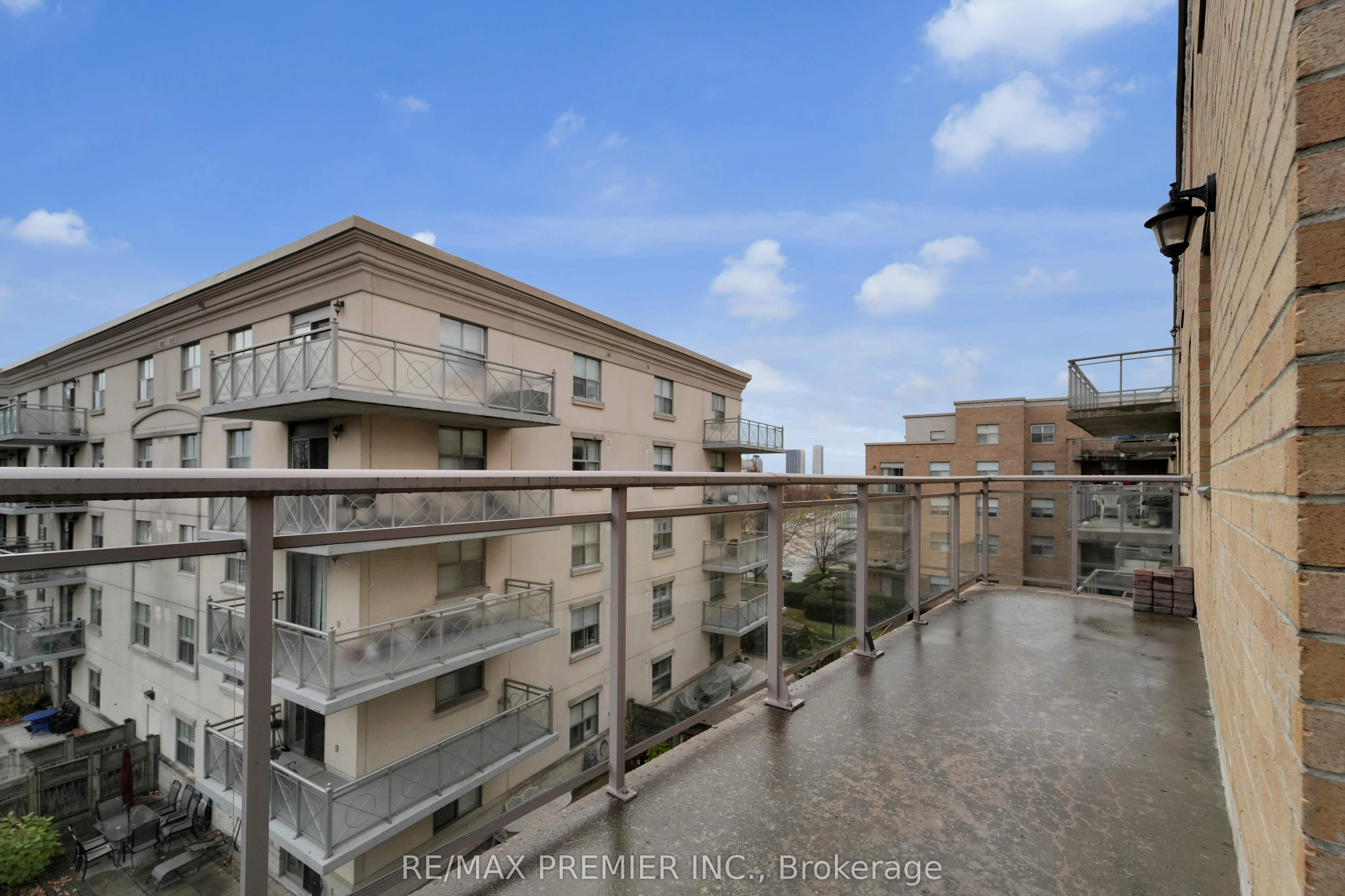 2502 Rutherford Road, #406