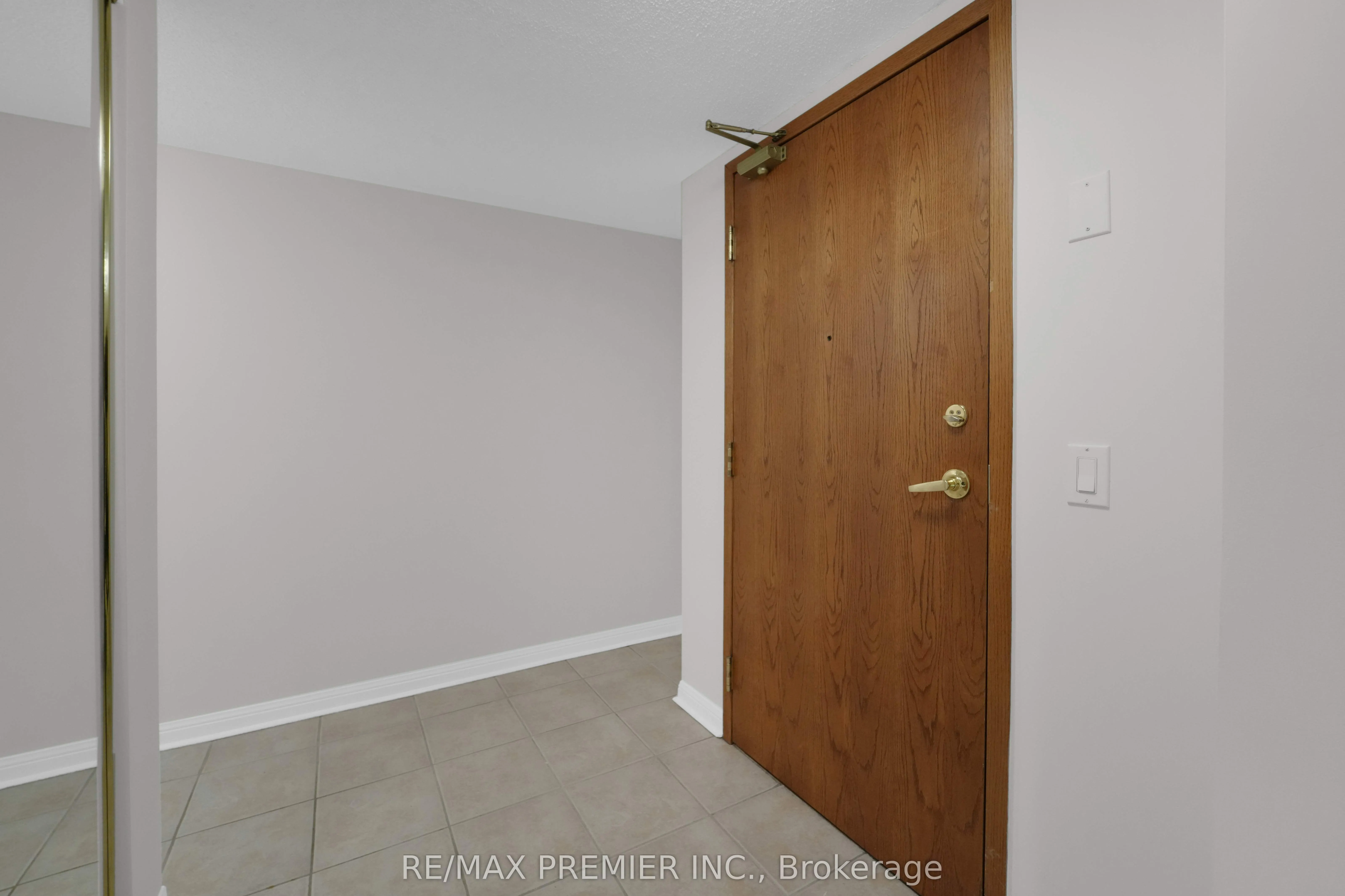 2502 Rutherford Road, #406