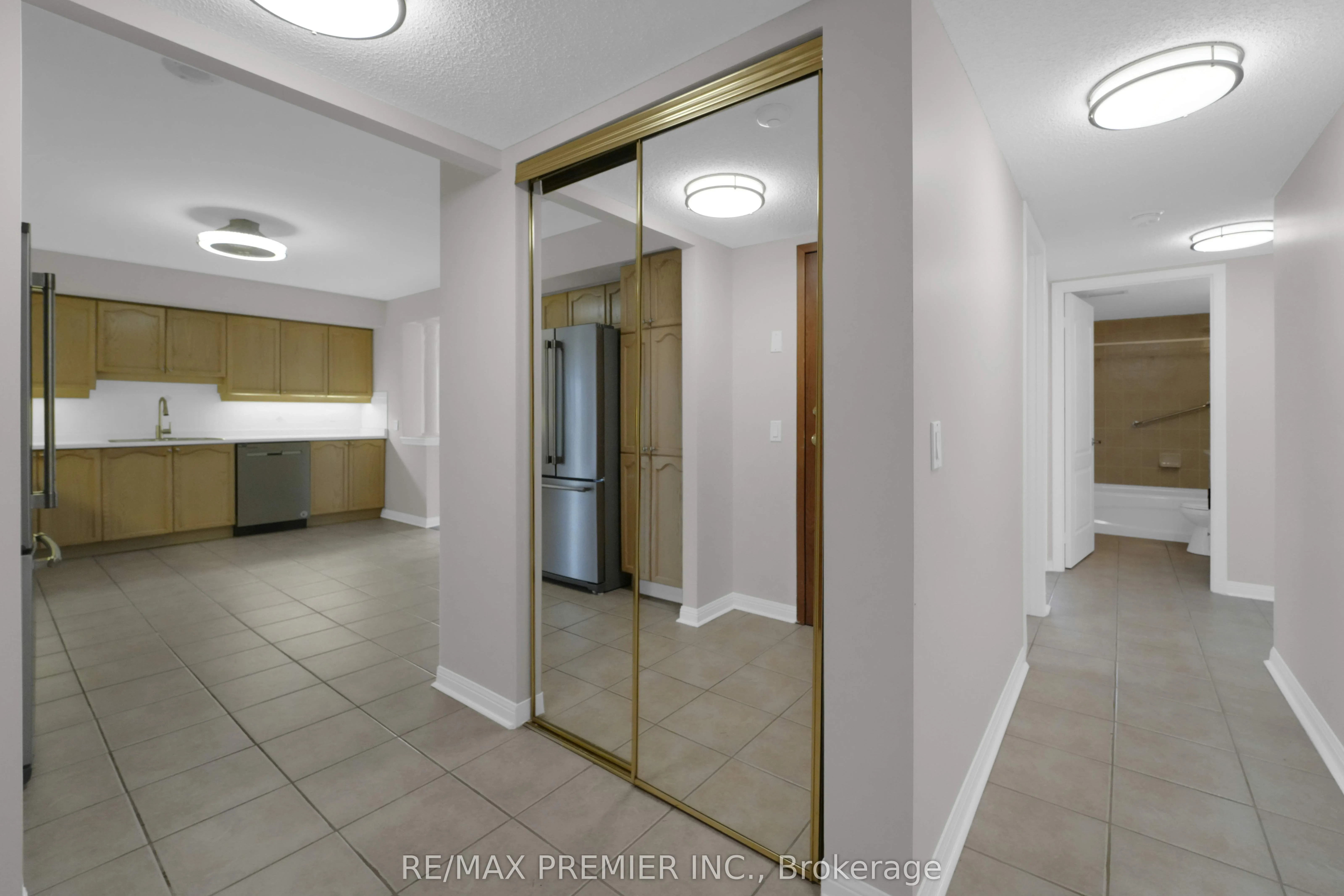2502 Rutherford Road, #406