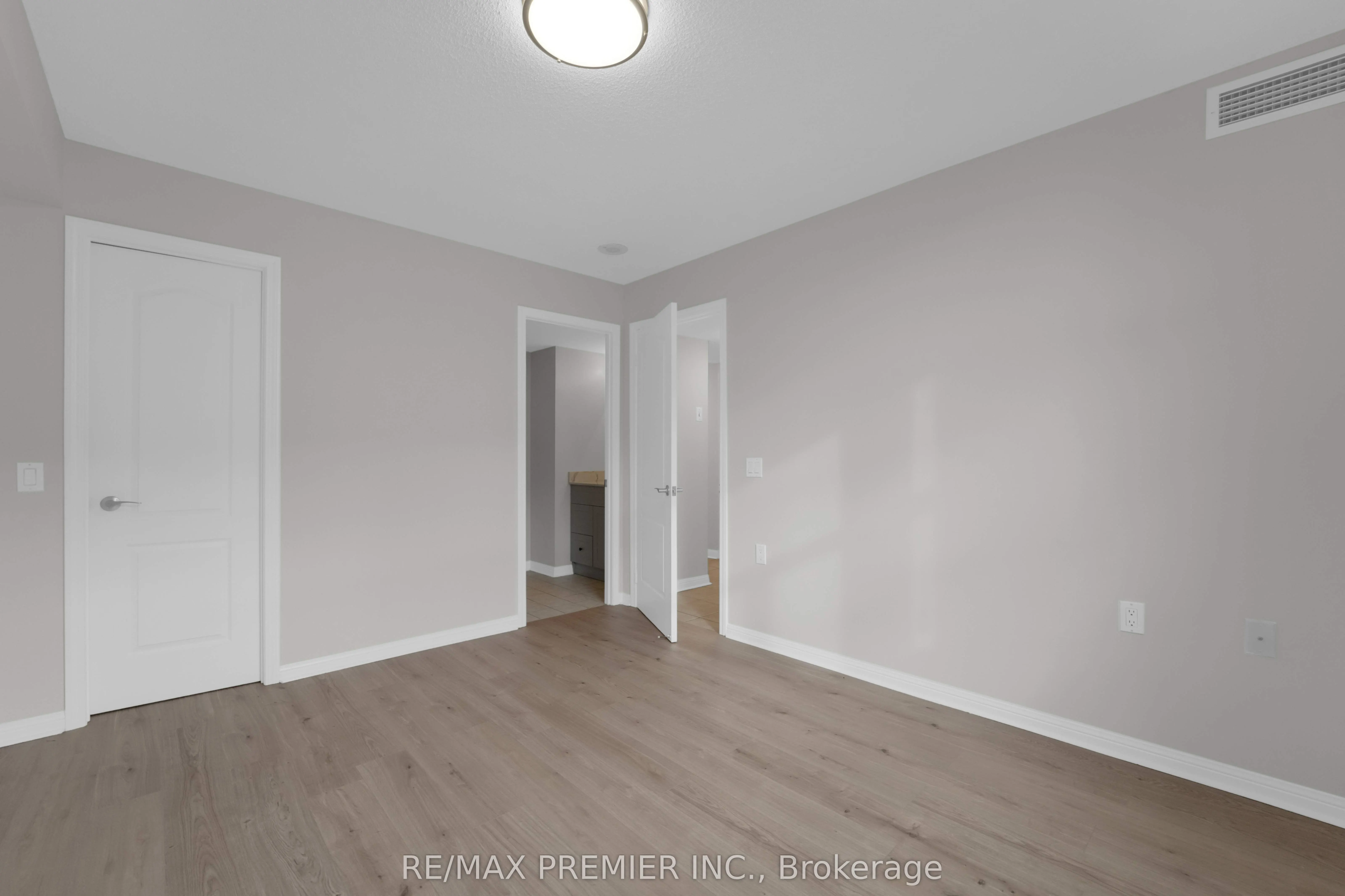 2502 Rutherford Road, #406