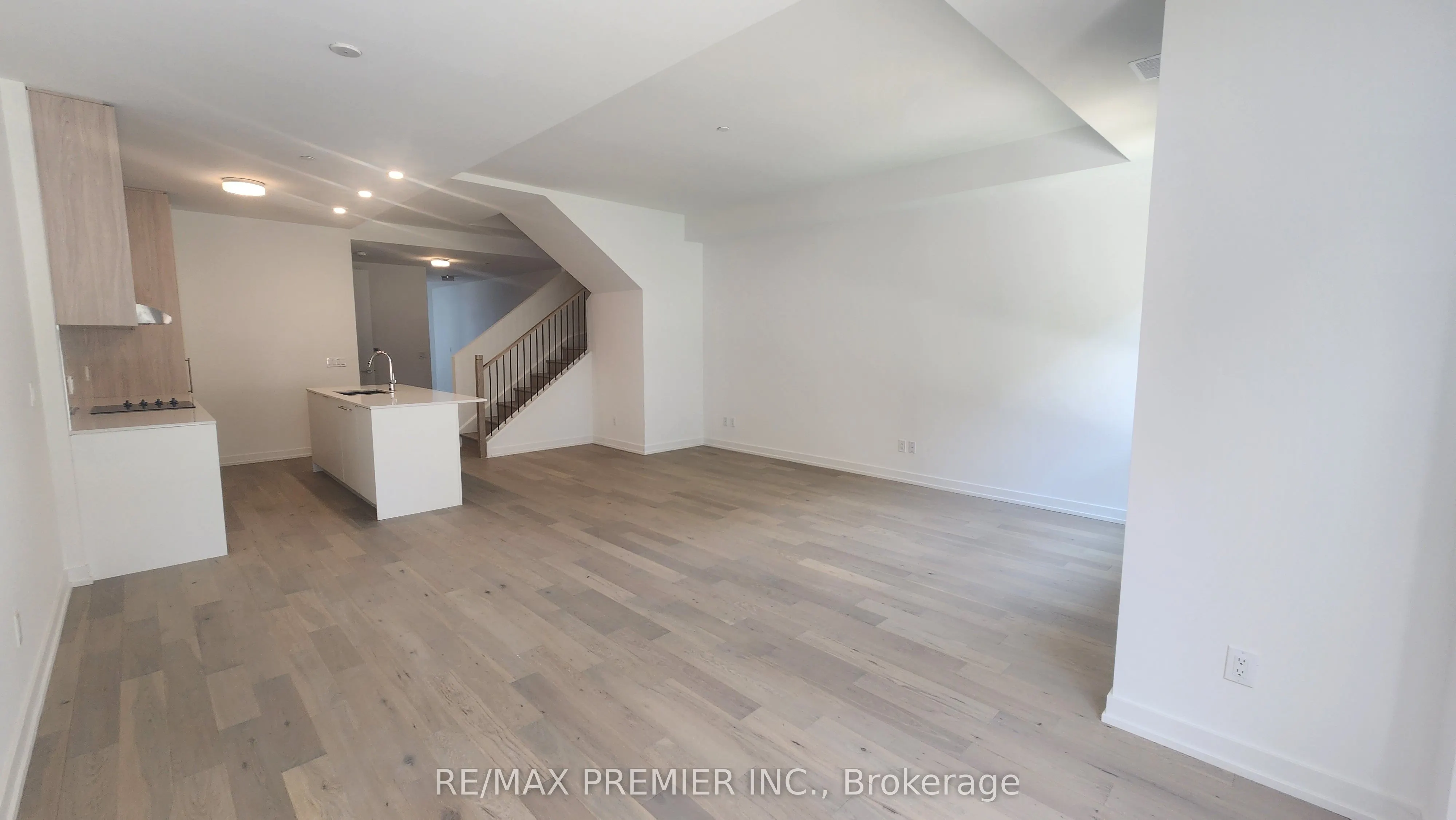 67 Saigon Drive S, #106