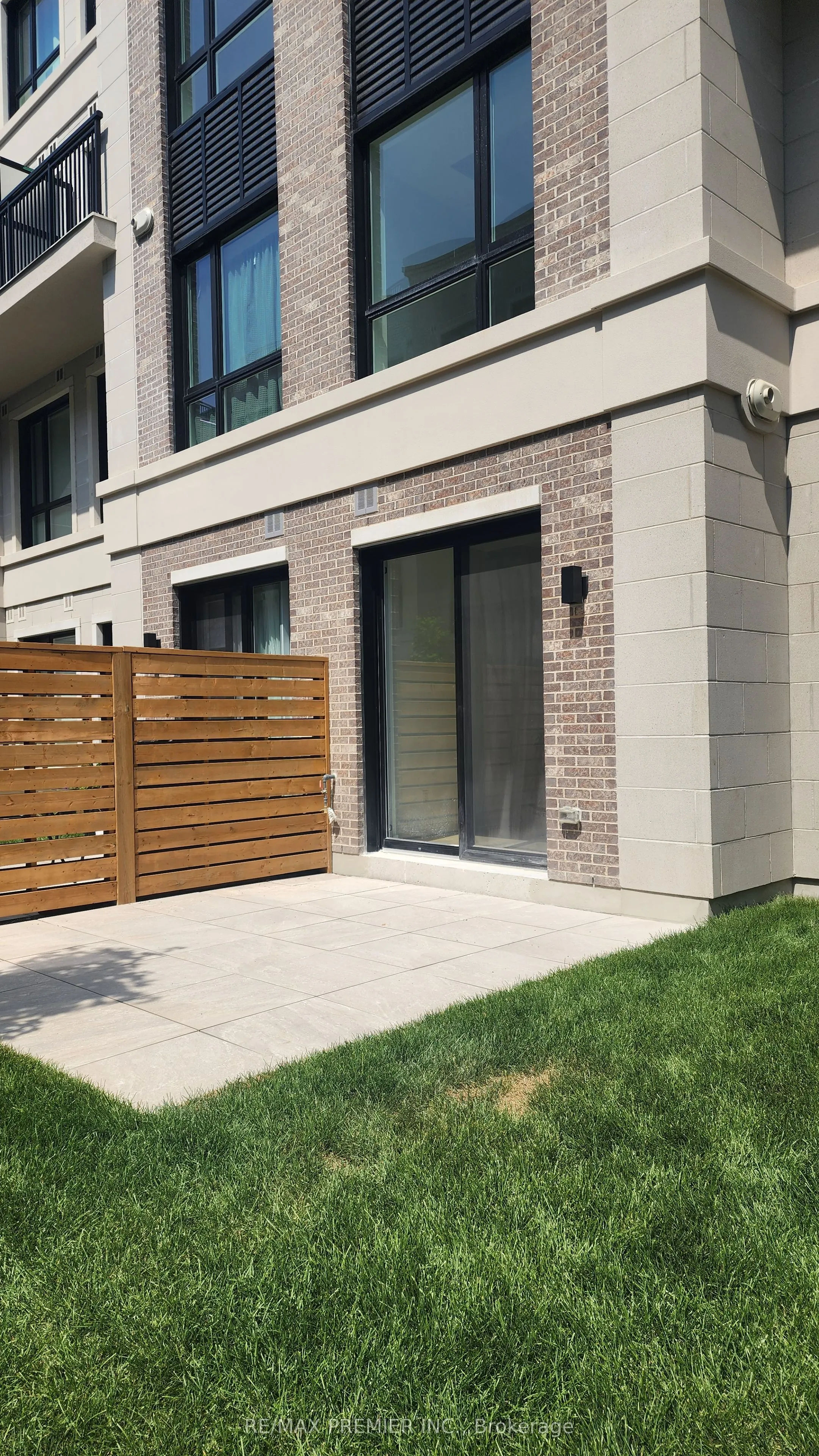 67 Saigon Drive S, #106