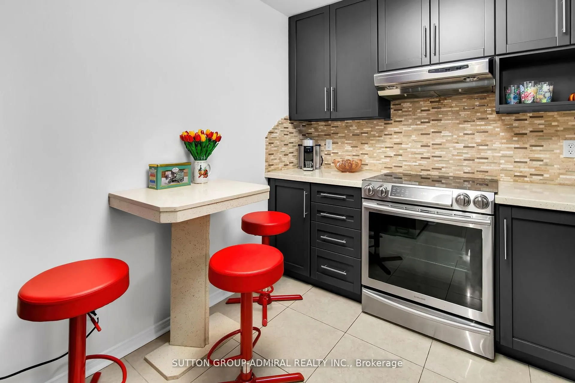 11 Townsgate Drive, #317
