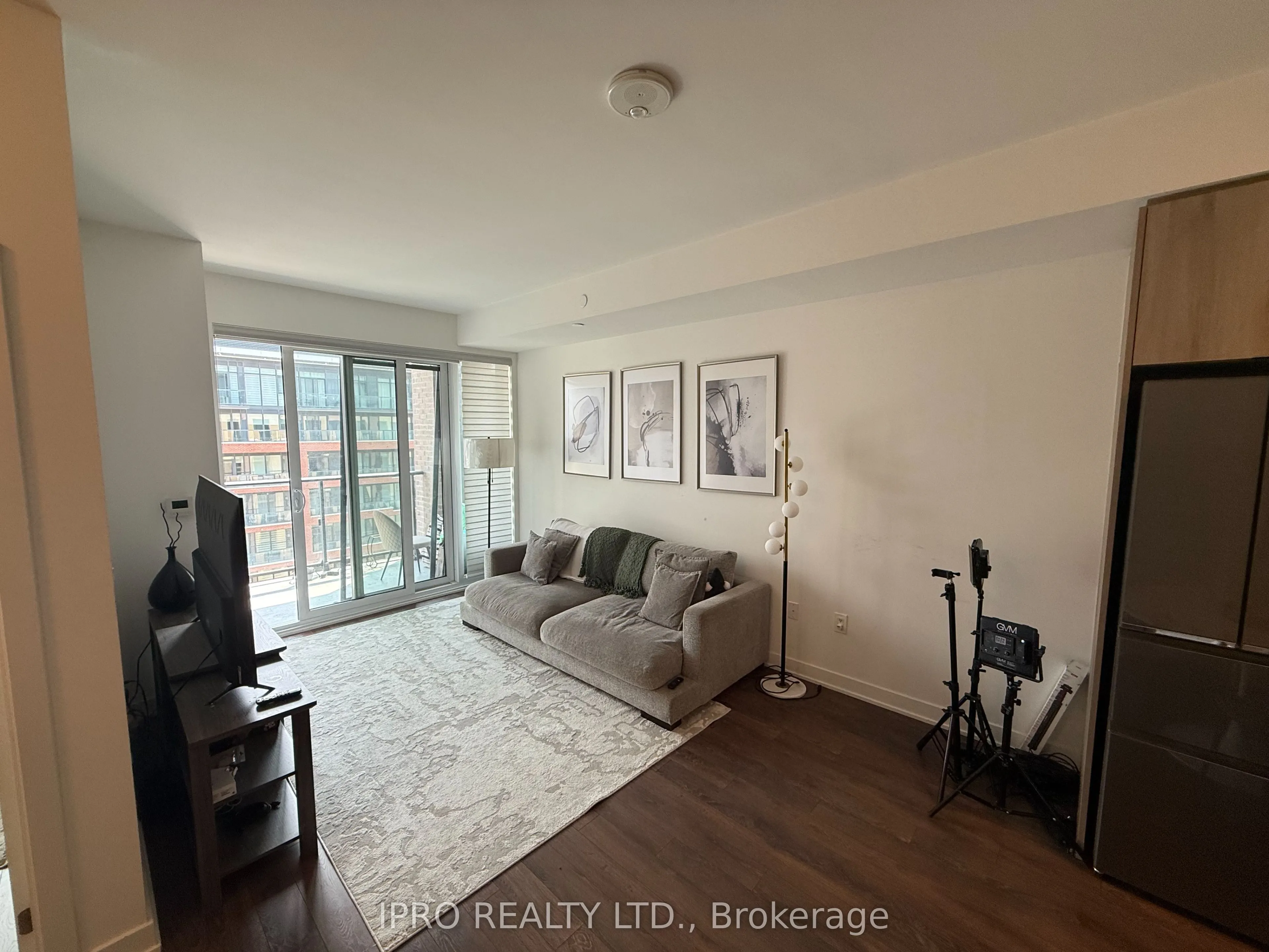 100 Eagle Rock Way, #906