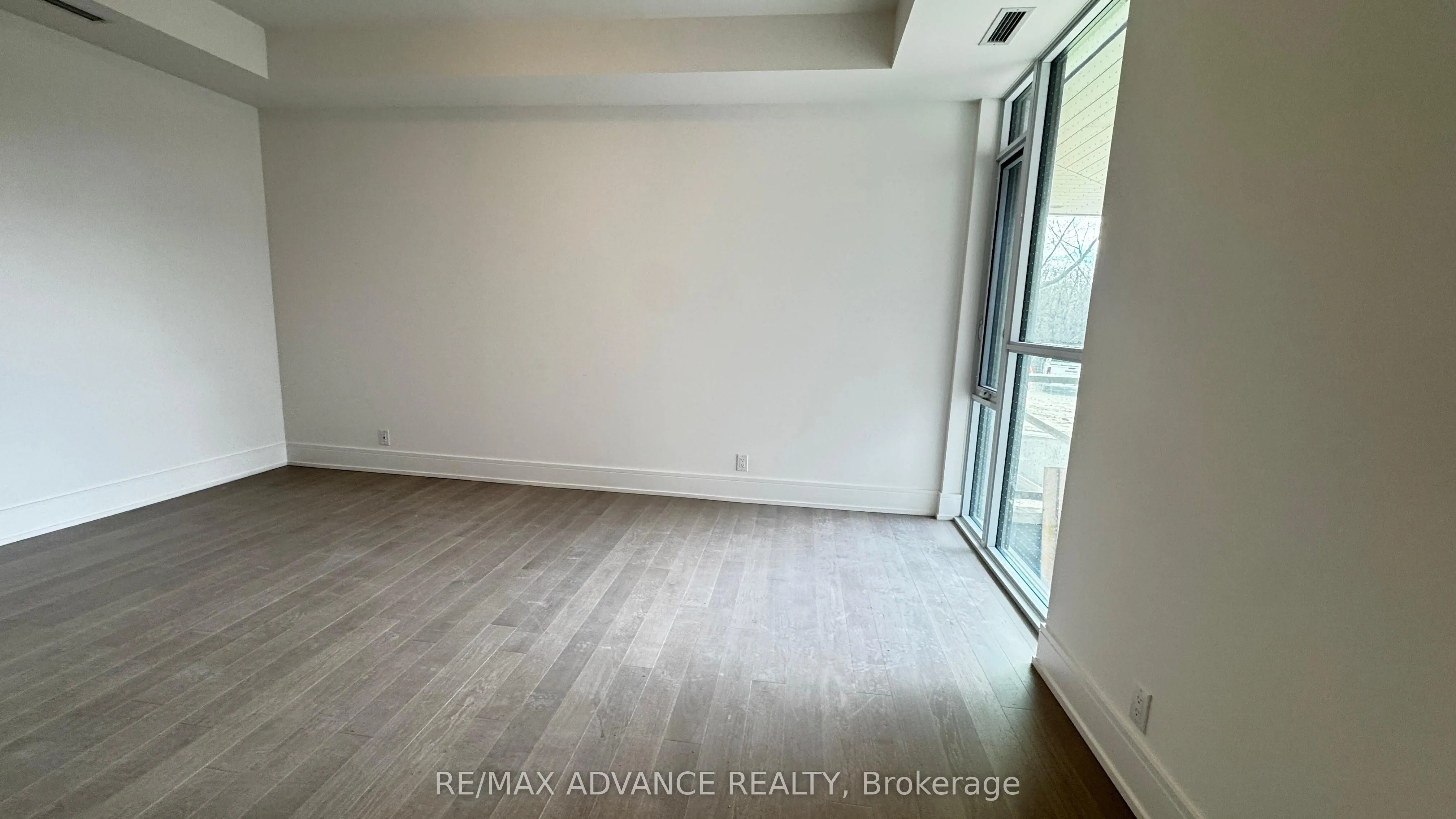 399 Royal Orchard Boulevard, #GL17
