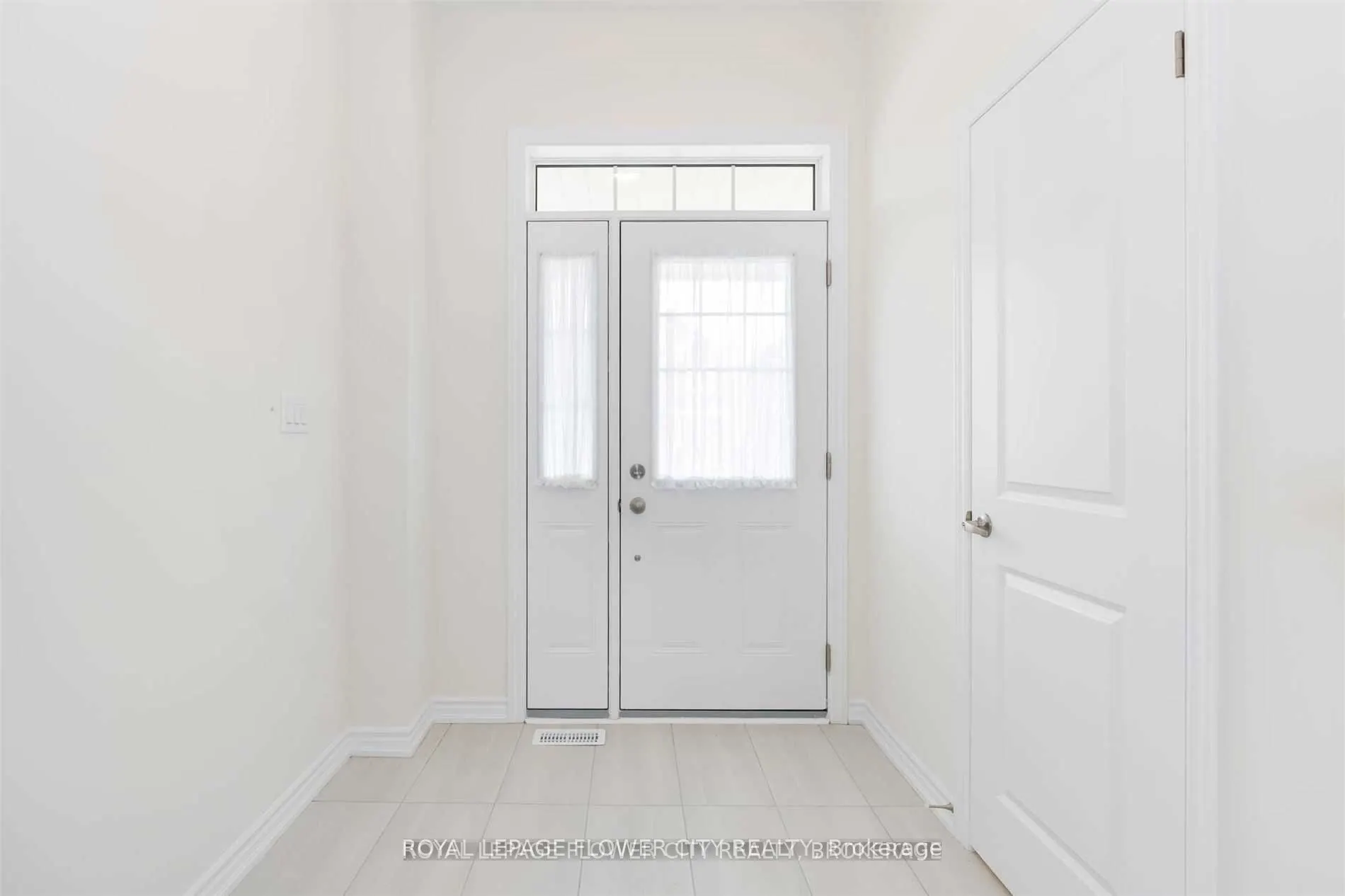 2282 Grainger Loop