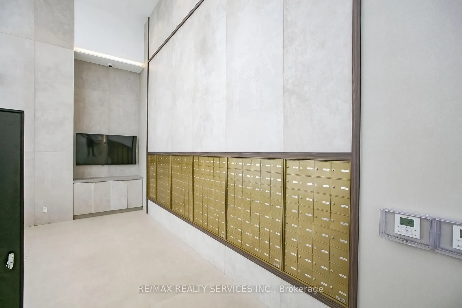 1000 Portage Parkway, #5007