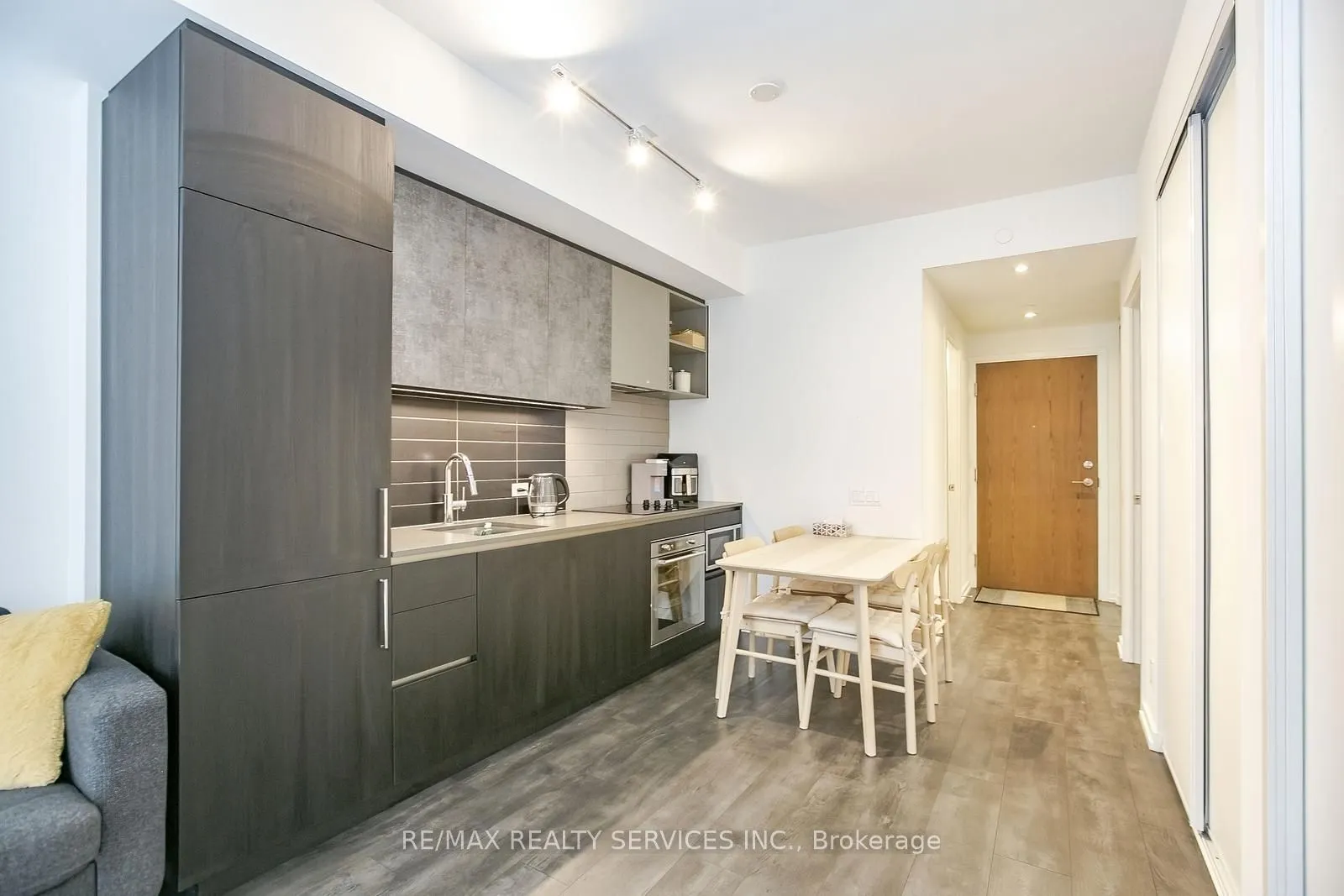 1000 Portage Parkway, #5007