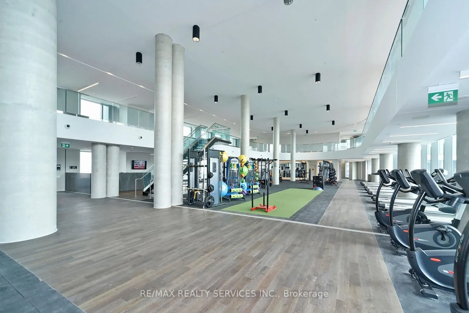 1000 Portage Parkway, #5007