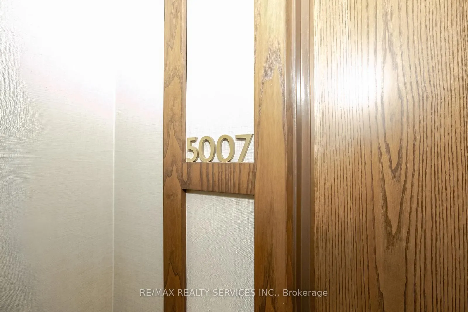 1000 Portage Parkway, #5007
