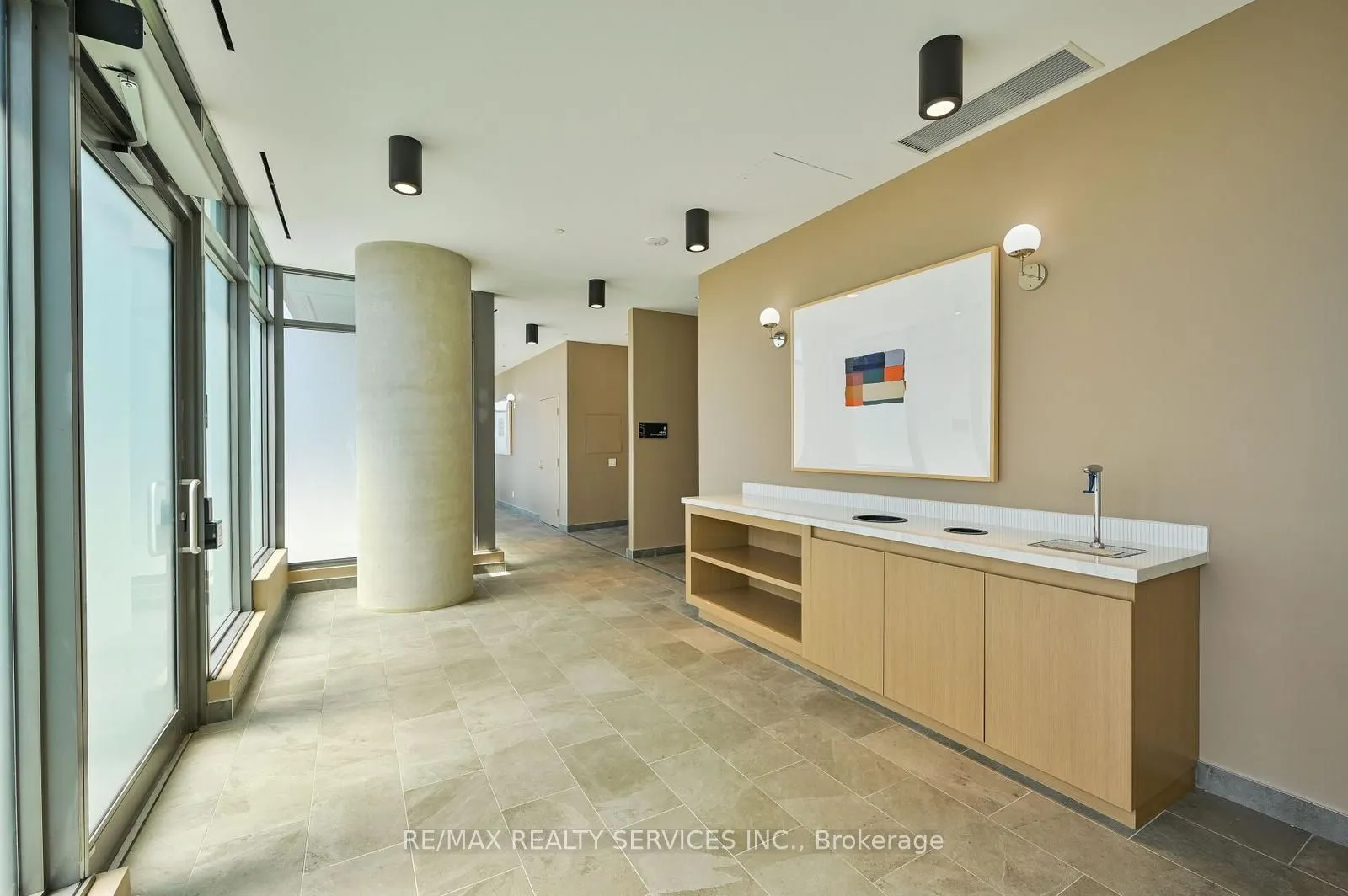 1000 Portage Parkway, #5007