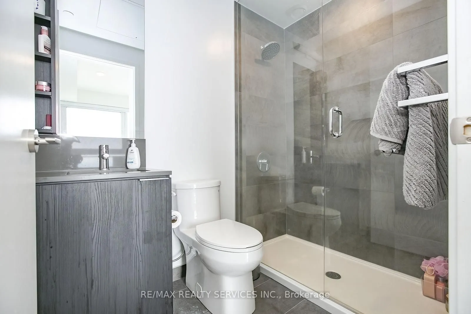 1000 Portage Parkway, #5007