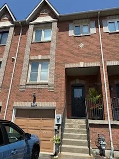 201 Kelso Crescent, #Main
