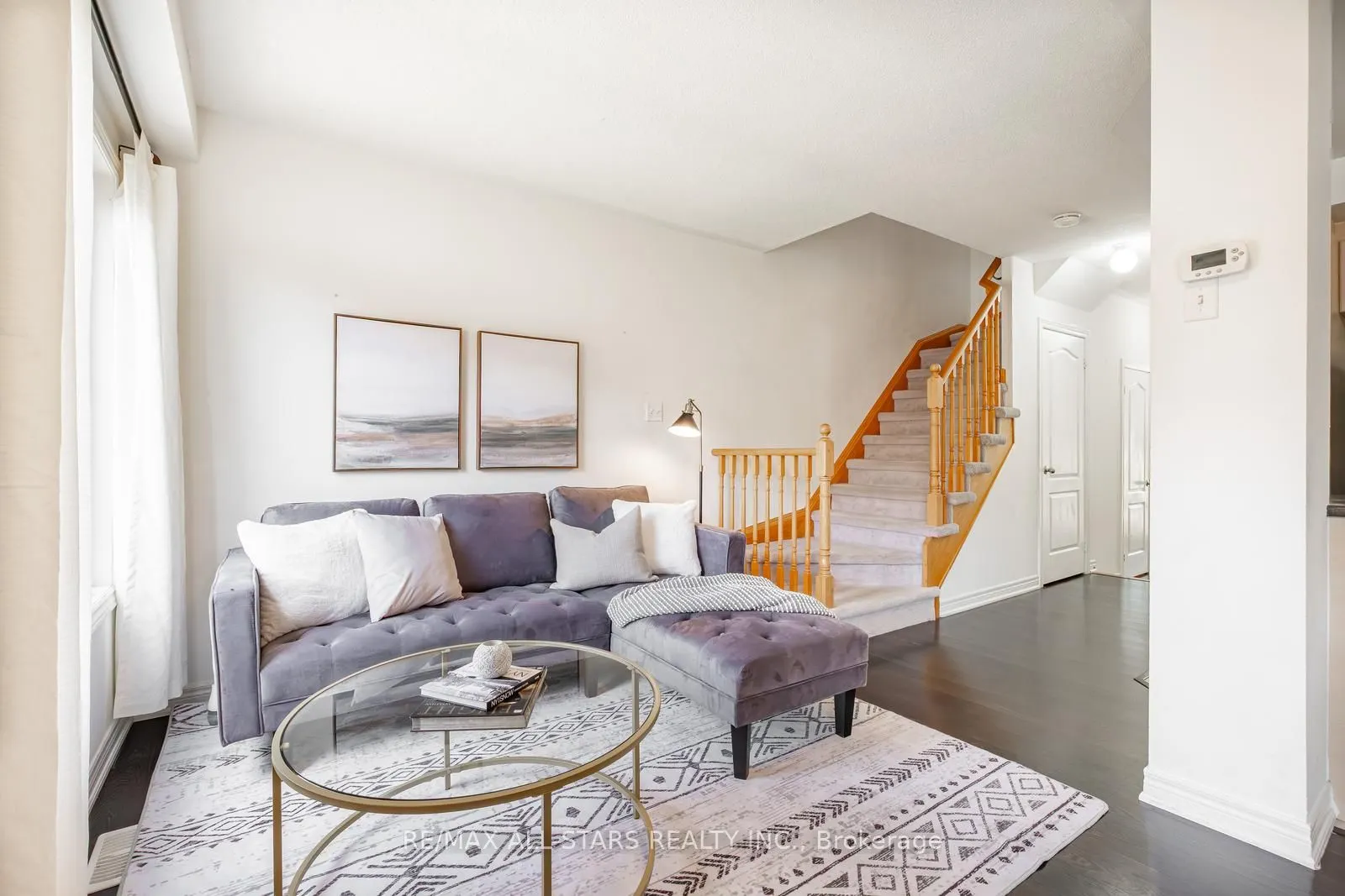 11 Eastwind Drive