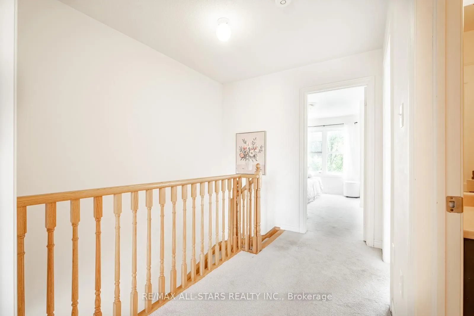 11 Eastwind Drive