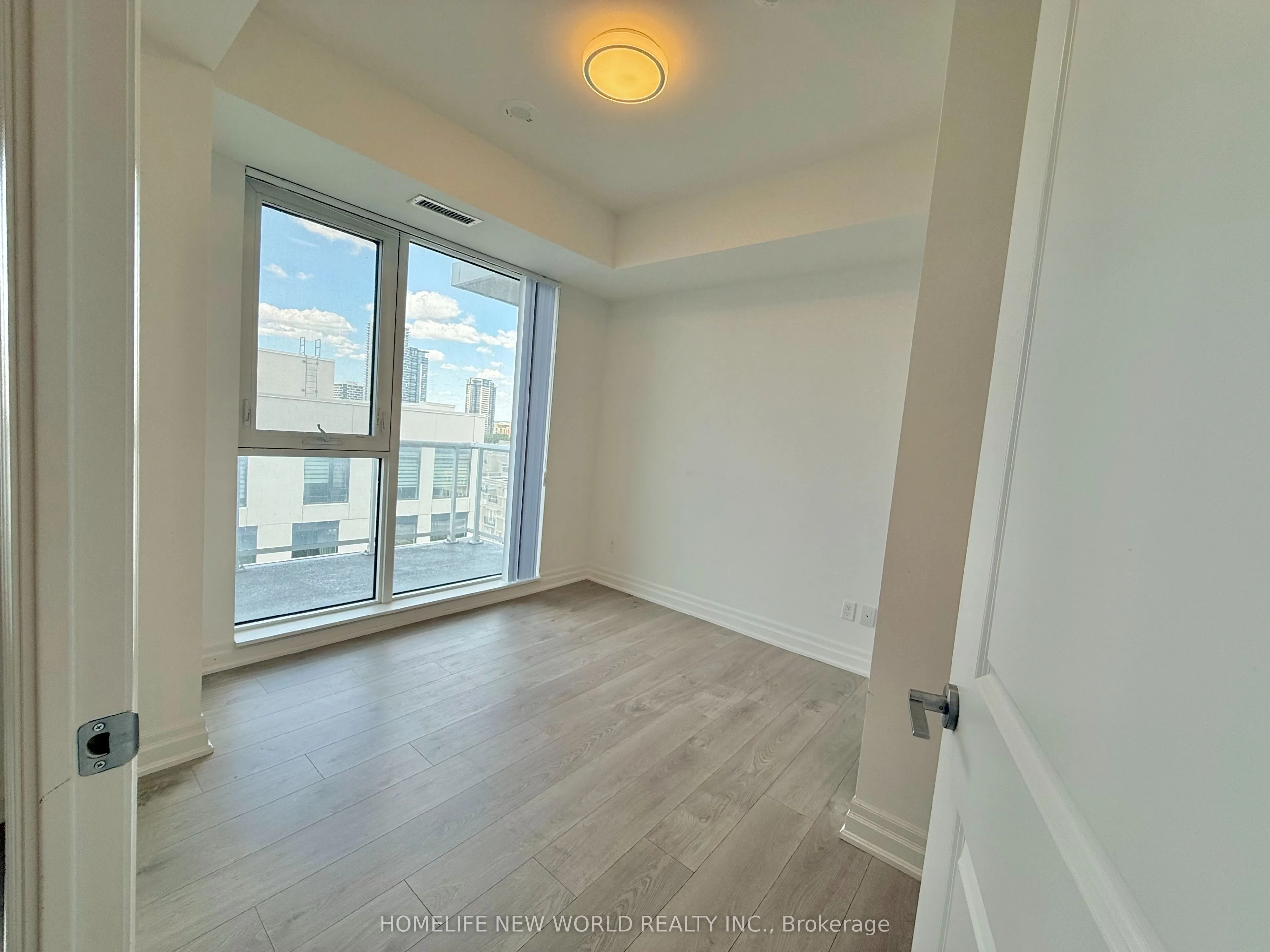 8 Rouge Valley Drive W, #803B