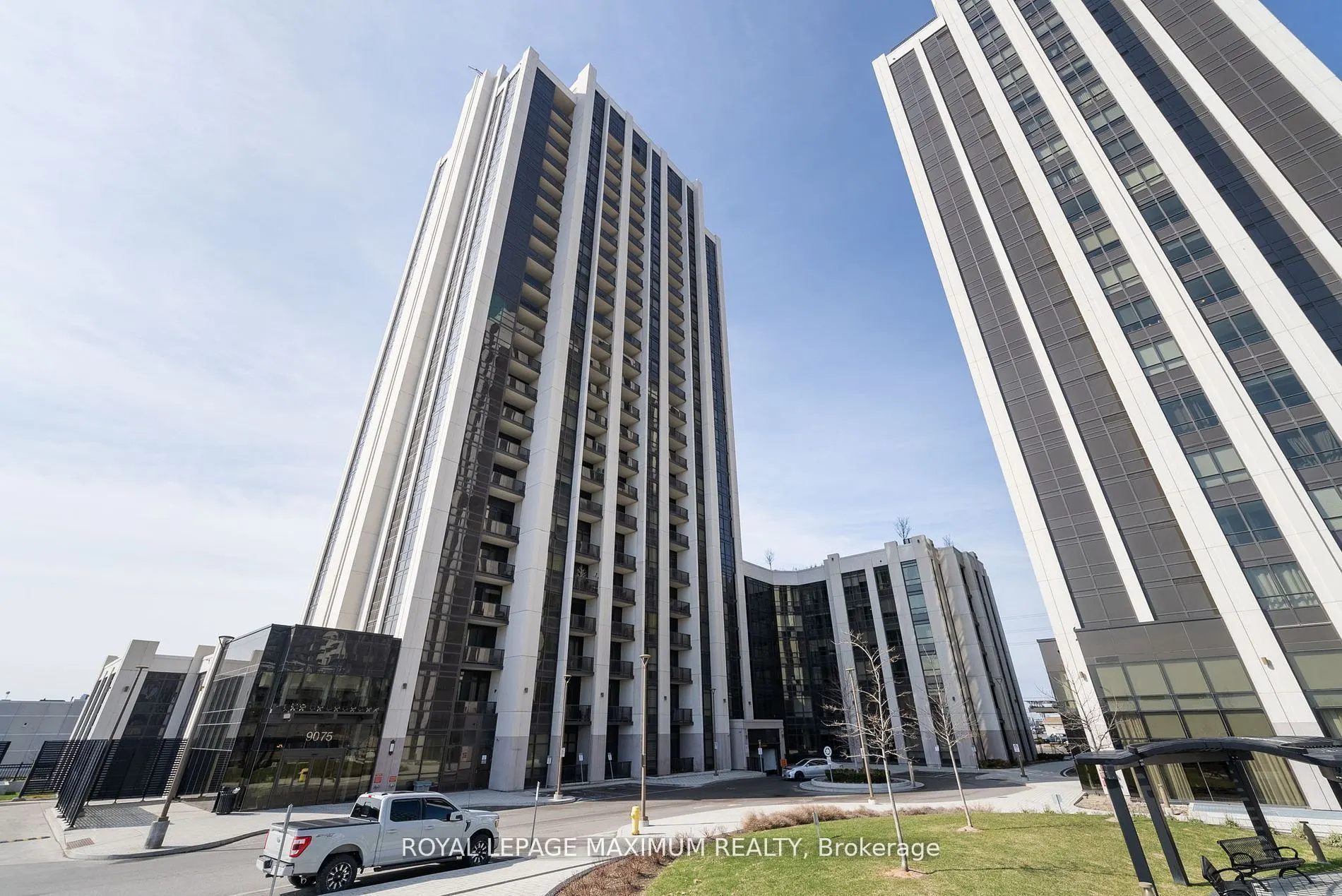 9075 Jane Street, #1804