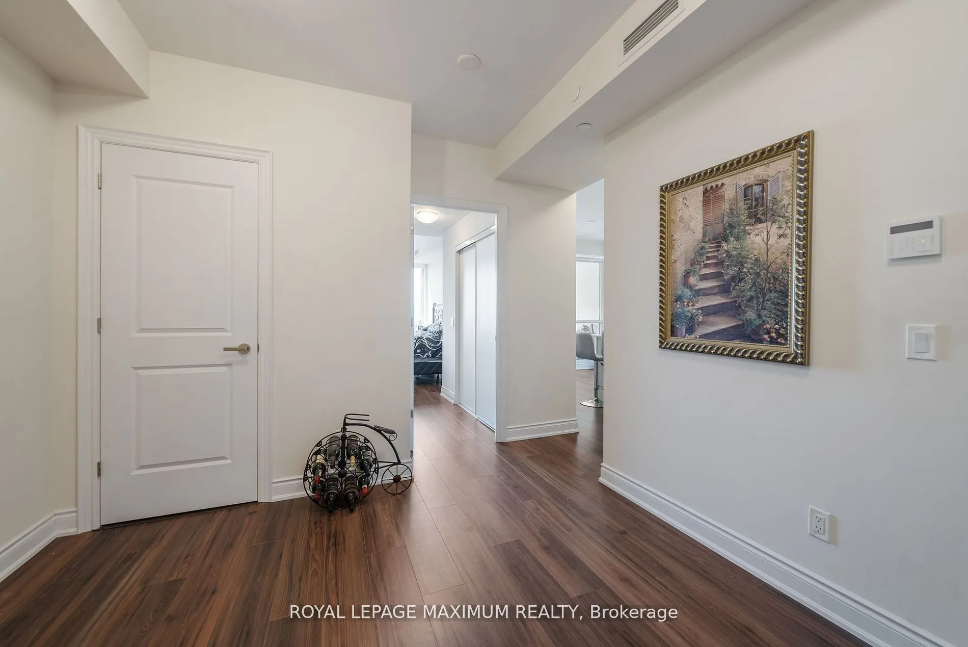 9075 Jane Street, #1804