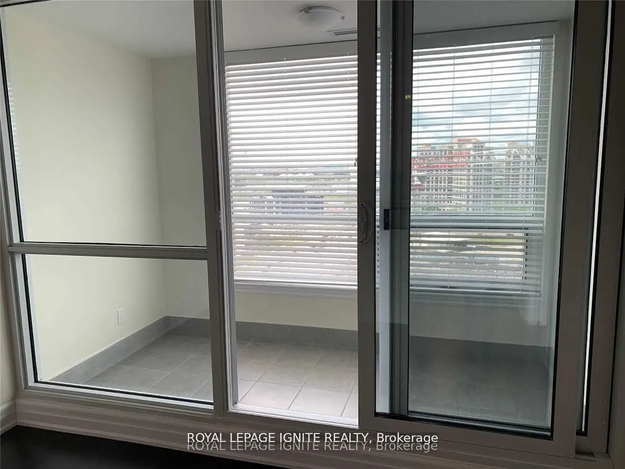9085 Jane Street, #1401