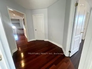 35 Glenbrook Drive