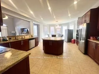 35 Glenbrook Drive