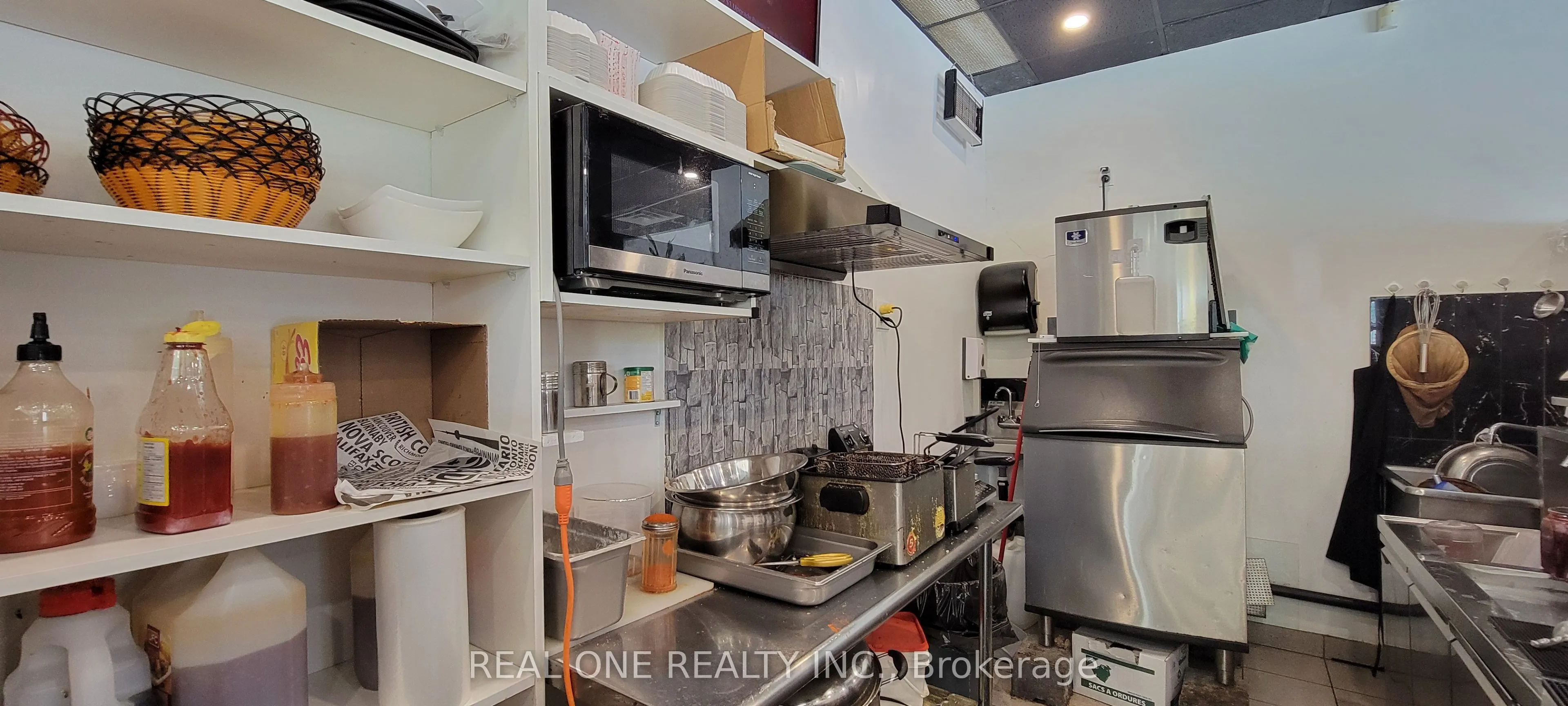 10 Fincham Avenue, #101