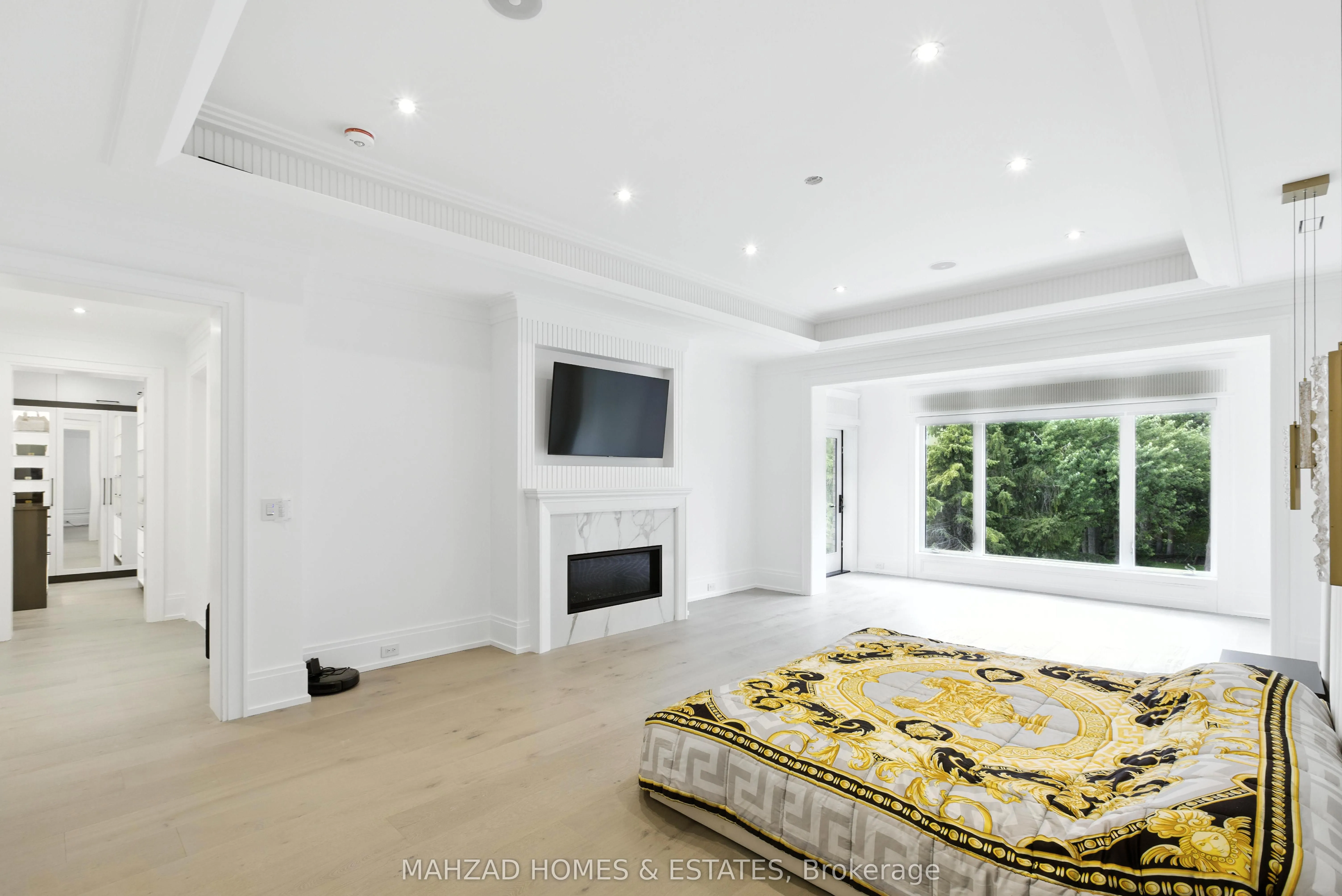 30 B Scott Drive
