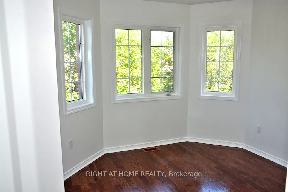 242 Flagstone Way