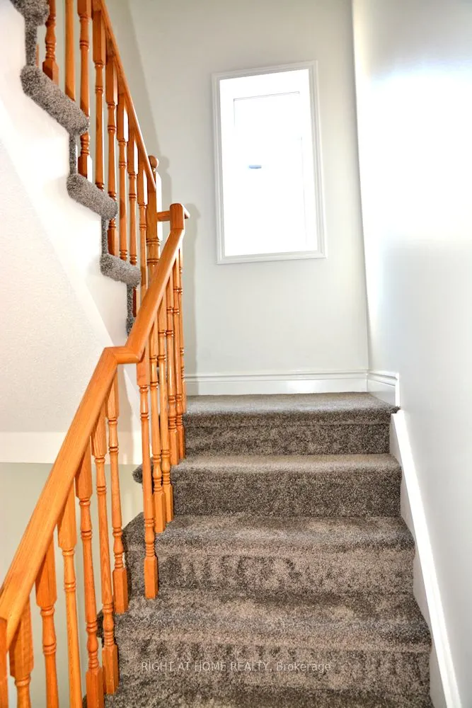 242 Flagstone Way