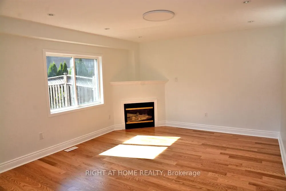 242 Flagstone Way