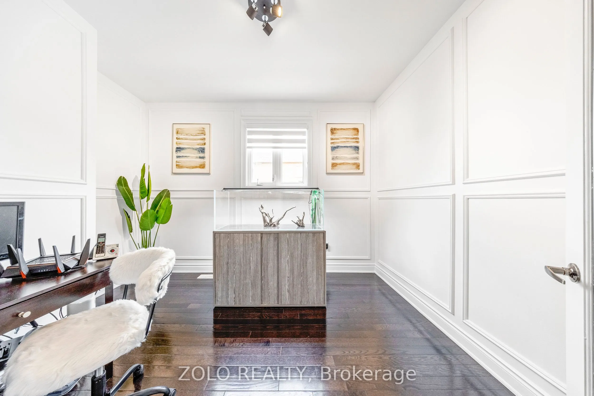 11 John Davis Gate