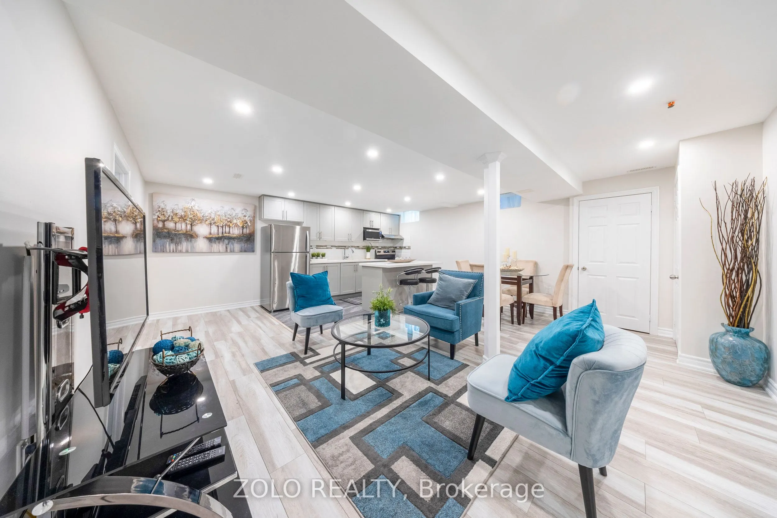 11 John Davis Gate